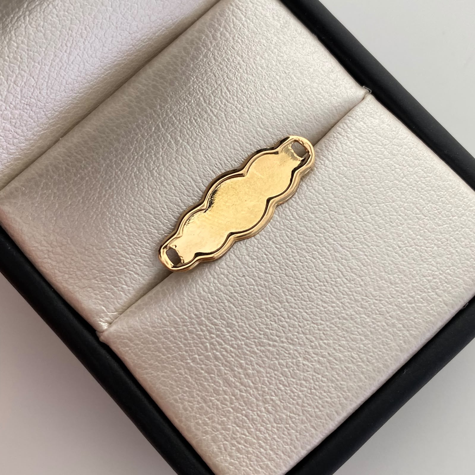 Herraje Placa Nube Oro amarillo 18k 0,45 Gr / 2,1 Cm