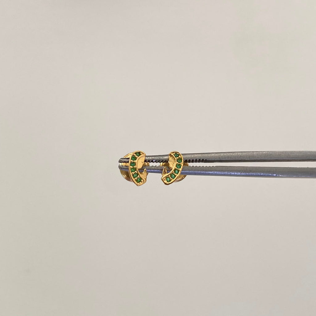 Topos Niña Maria Casting Verde Oro amarillo 18k 0,6 Gr / 3,2 mm