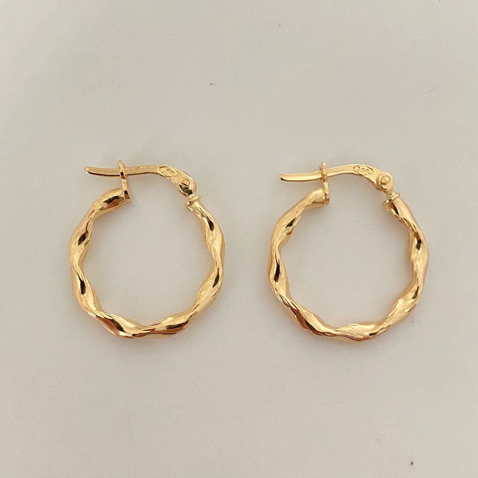 Candonga entorchada Oro amarillo 18k 1,45 Gr / 2,0 Cm