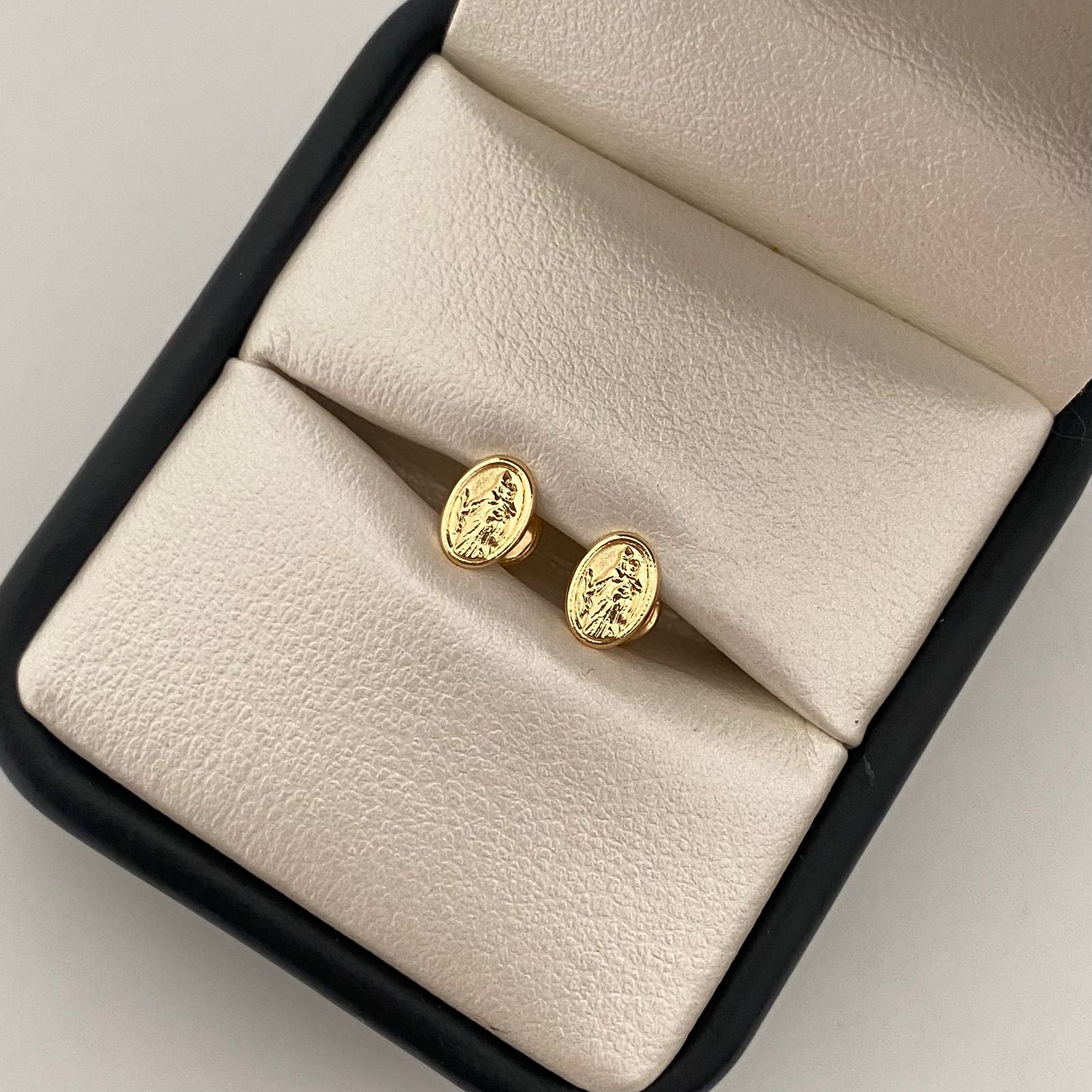 Topos virgen maria auxiliadora Oro amarillo 18k 0,60 Gr / 5,0 mm