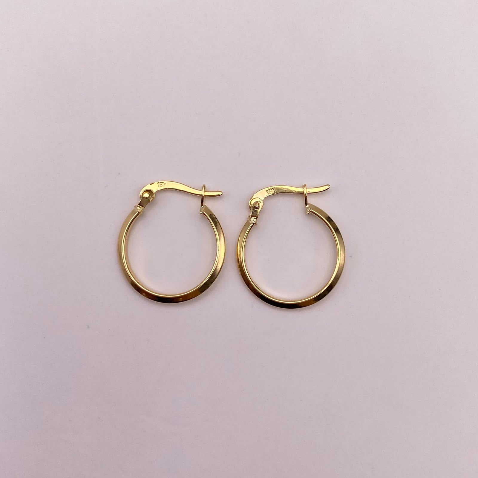 Candonga lisa Oro amarillo 18k 1,04 Gr / 1,8 Cm