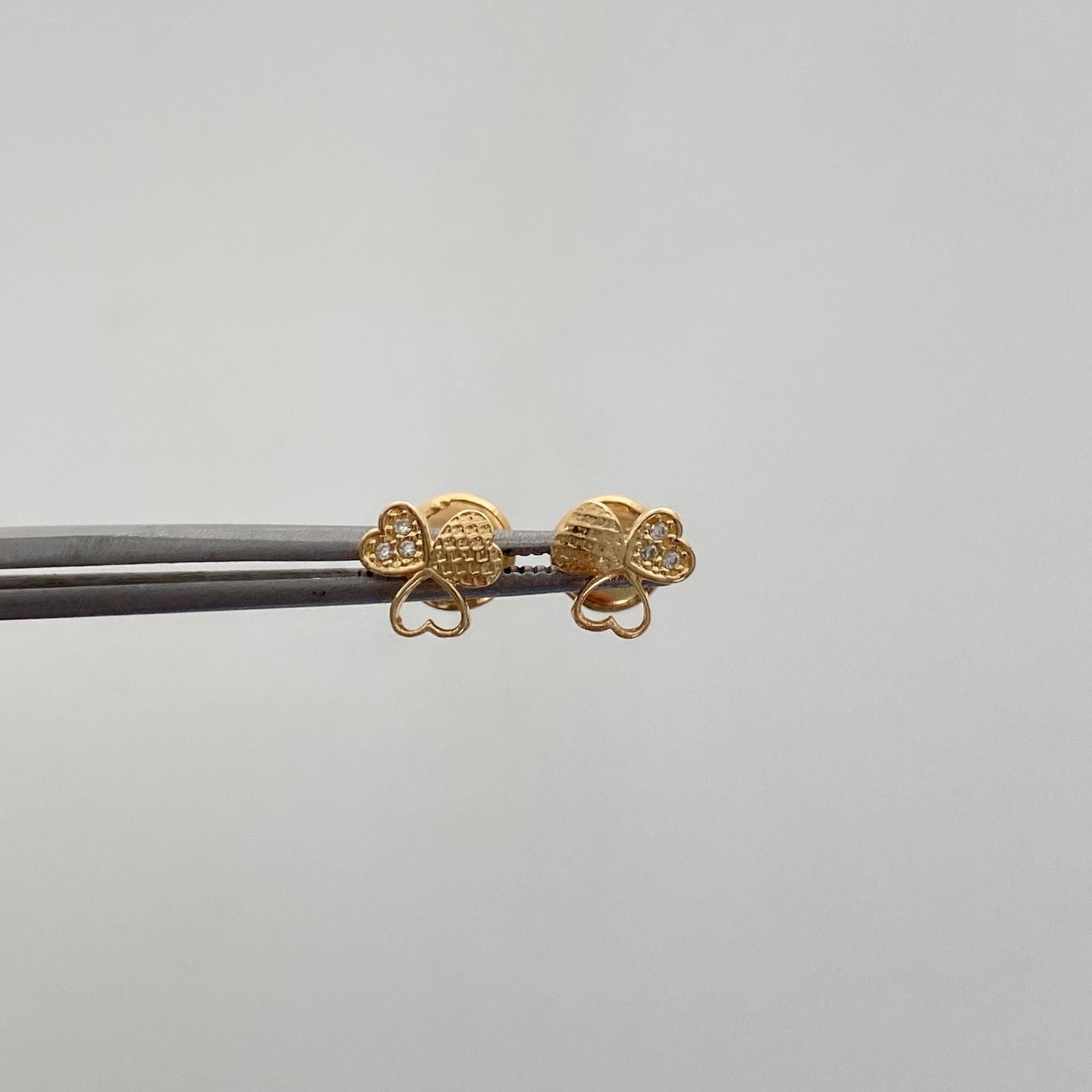Topos Trebol Silueta Oro amarillo 18k 0,75 Gr / 6,4 mm