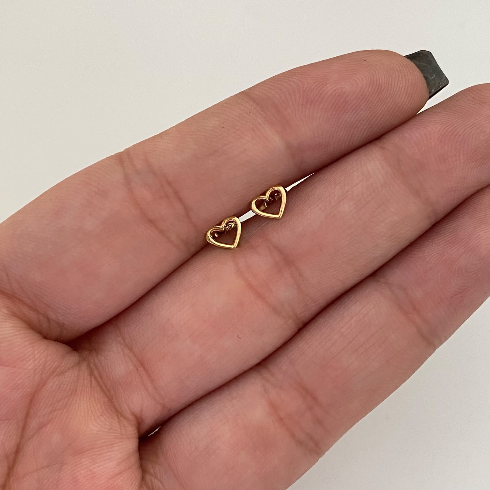 Topos Corazon Silueta Oro amarillo 18k 0,45 Gr / 5,3 mm