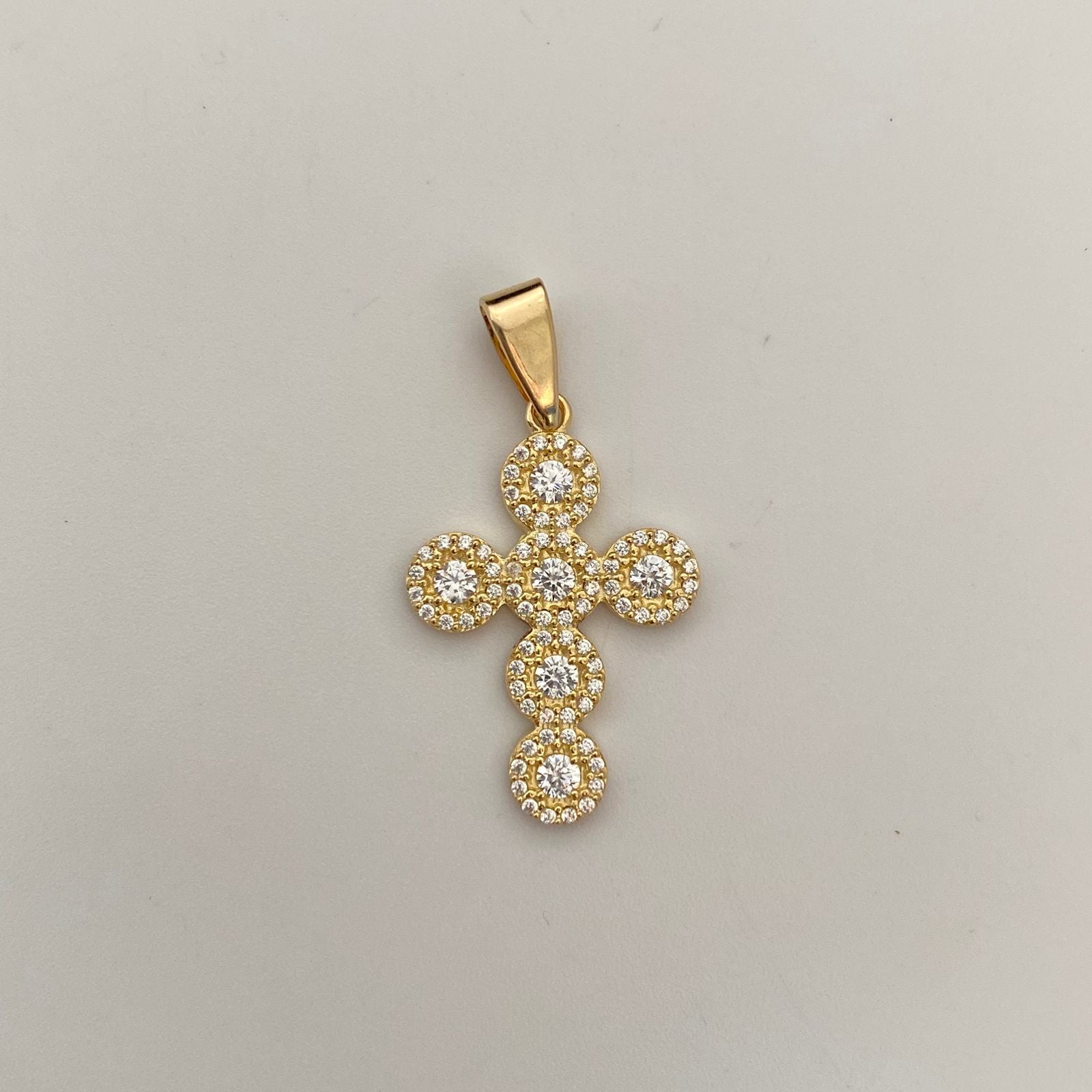Dije cruz casting blanco  Oro amarillo 18k 2,6 Gr / 3 Cm