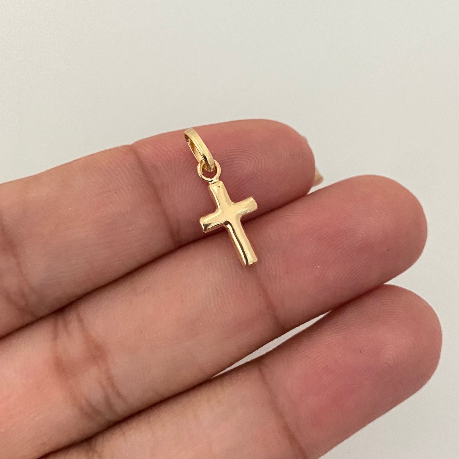 Dije cruz lisa Oro amarillo 18k 0,50 Gr / 2,0 Cm