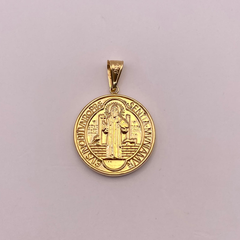 Dije San benito Oro amarillo 18k 3,94 Gr / 25,4 mm / 3,7 Cm