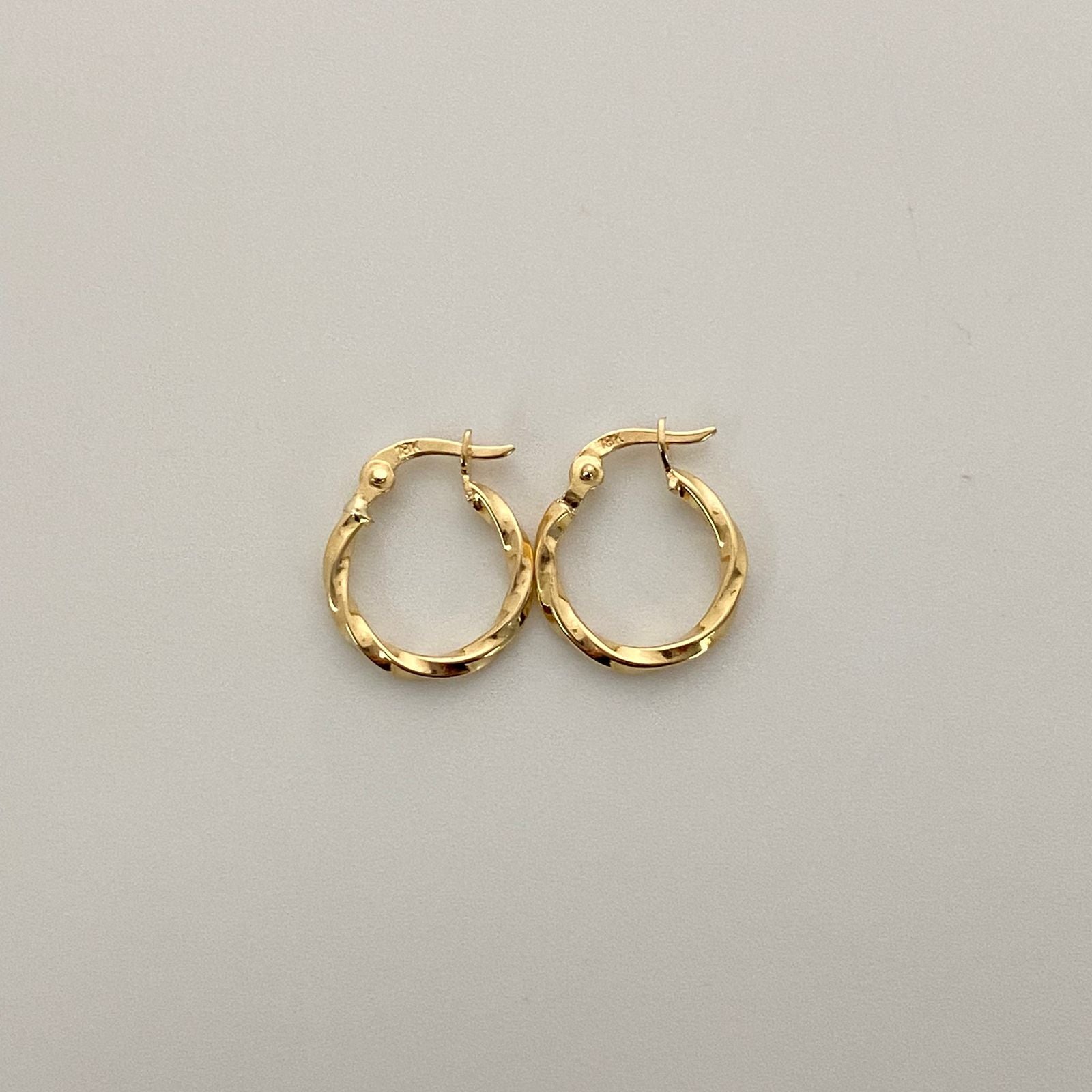 Candonga entorchada Oro amarillo 18k 0,85 Gr / 1,5 Cm