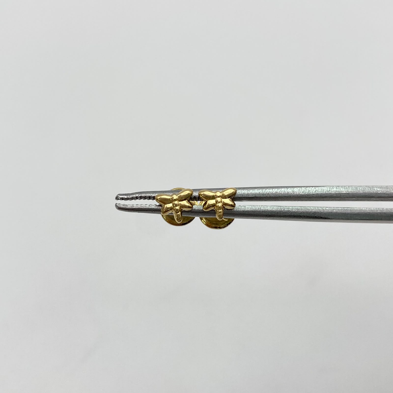 Topos Mini libelula Oro amarillo 18k 0,45 Gr / 5 mm