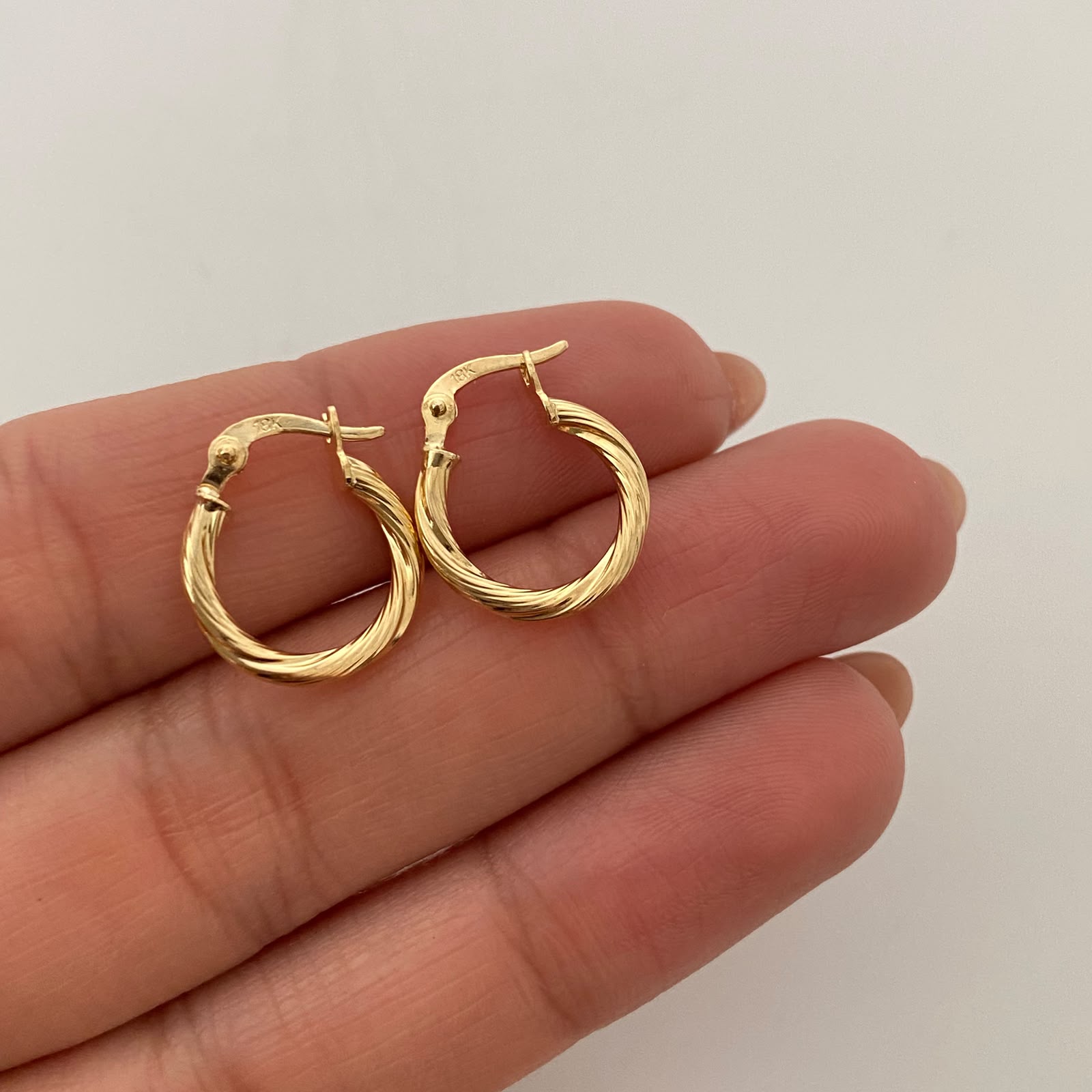 Candonga Entorchada Oro amarillo 18k 1 Gr / 1,6 Cm