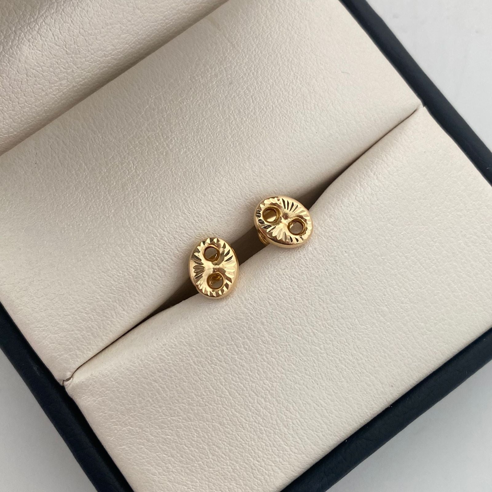 Topos Gc Diamantado Oro amarillo 18k 0,75 Gr / 8,1 mm