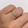 Anillo cruz circones blancos Oro amarillo 18k / Talla 5 1/2 / 0,73 Gr / 1,65 mm
