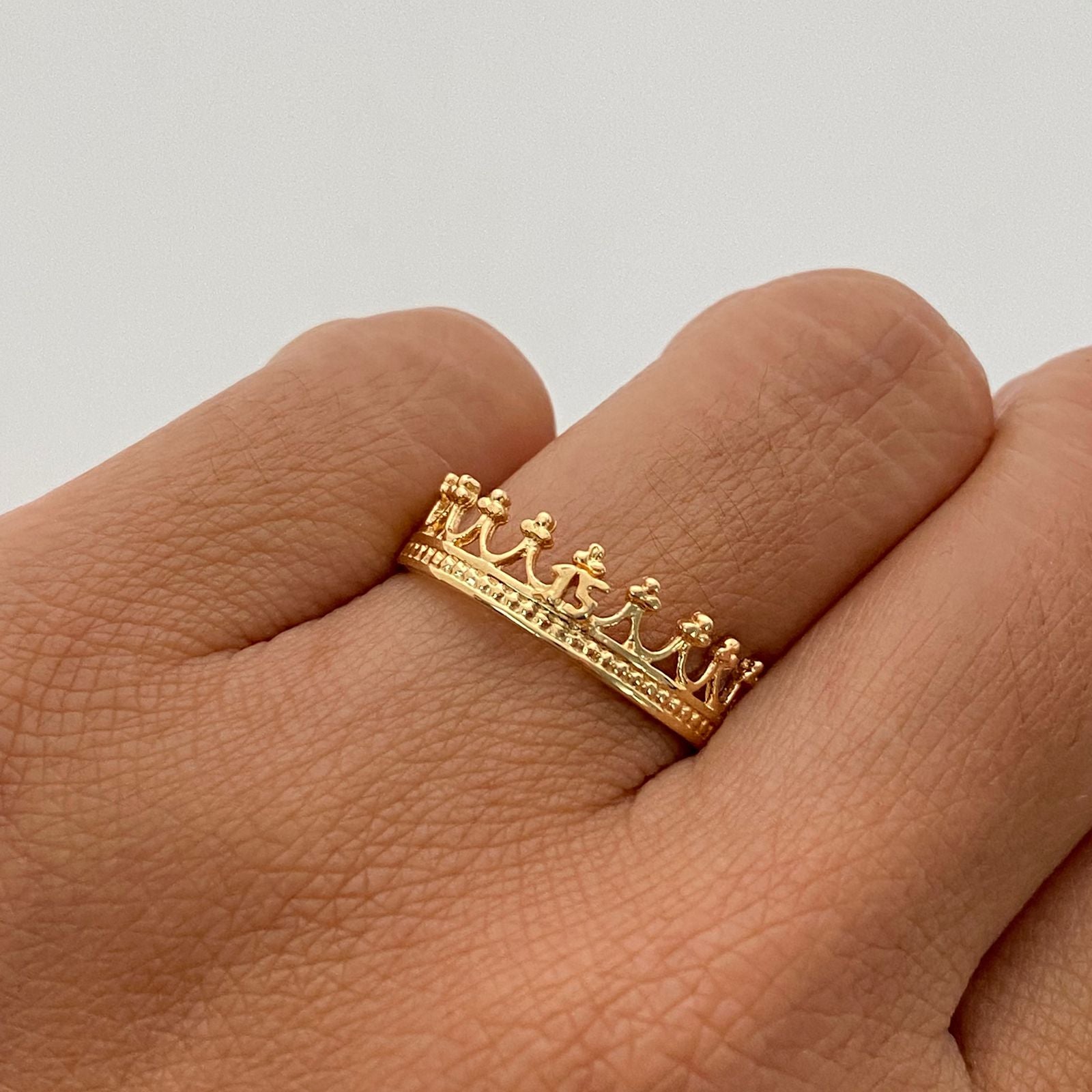 Anillo 15 Corona Oro amarillo 18k / Talla 7 / 1,55 Gr