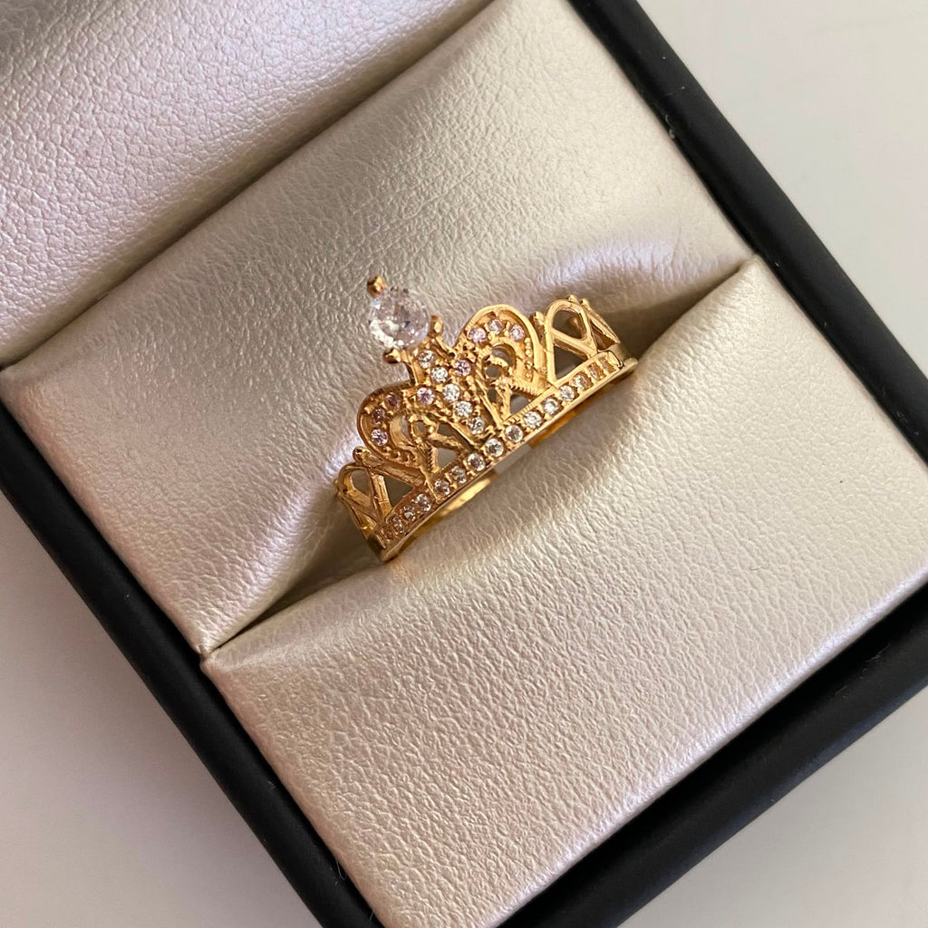 Anillo 15 Corona Casting Blanco Oro amarillo 18k / Talla 7 1/2 / 2,7 Gr