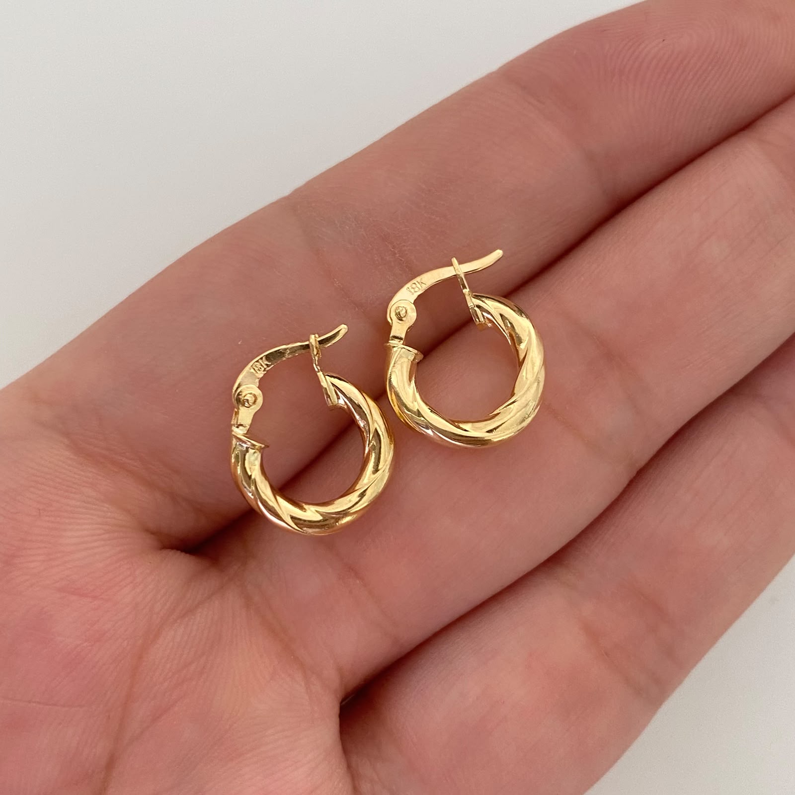 Candonga Entorchada Oro amarillo 18k 1,25 Gr / 1,4 Cm