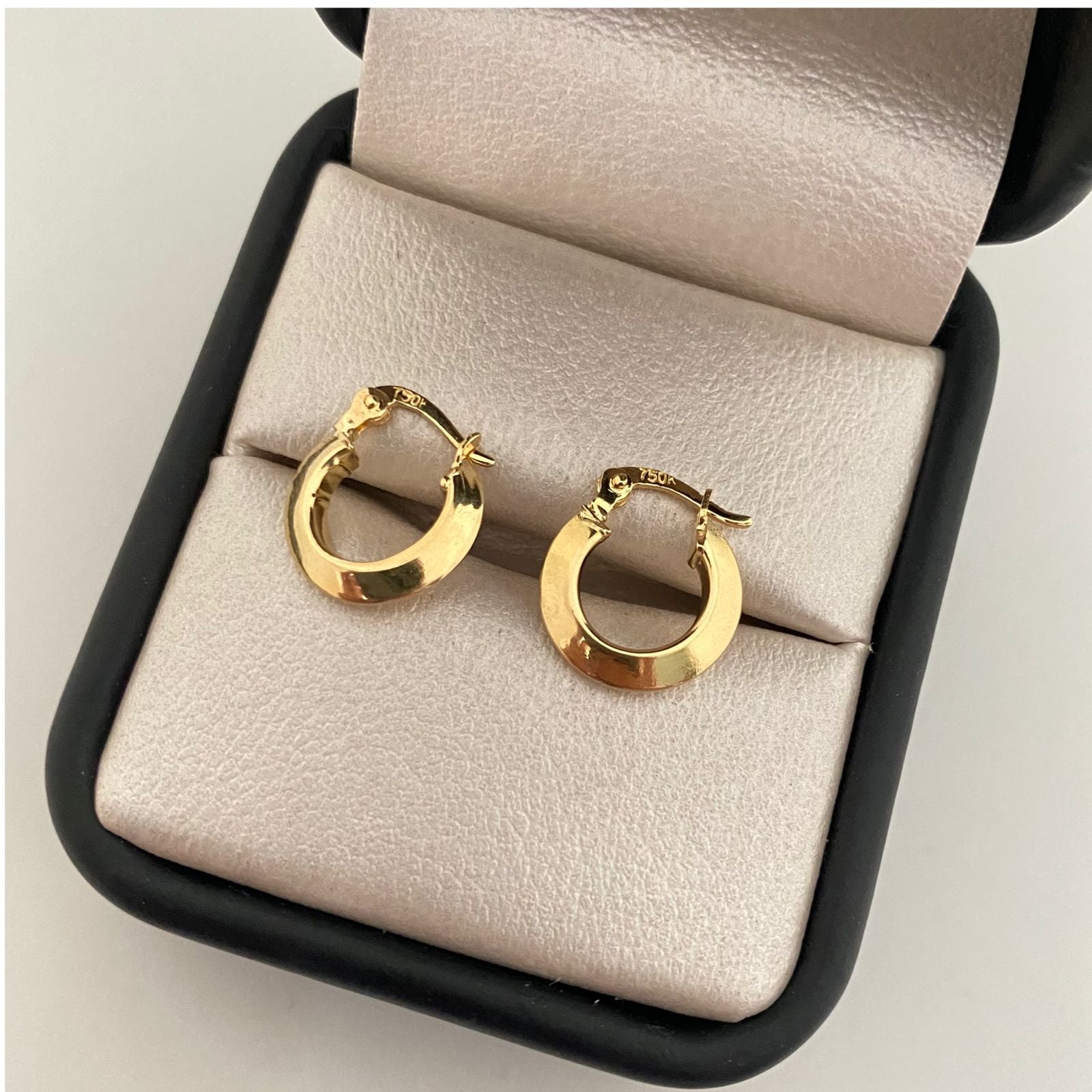 Candonga lisa biselada Oro amarillo 18k 1,10 Gr / 1,4 Cm