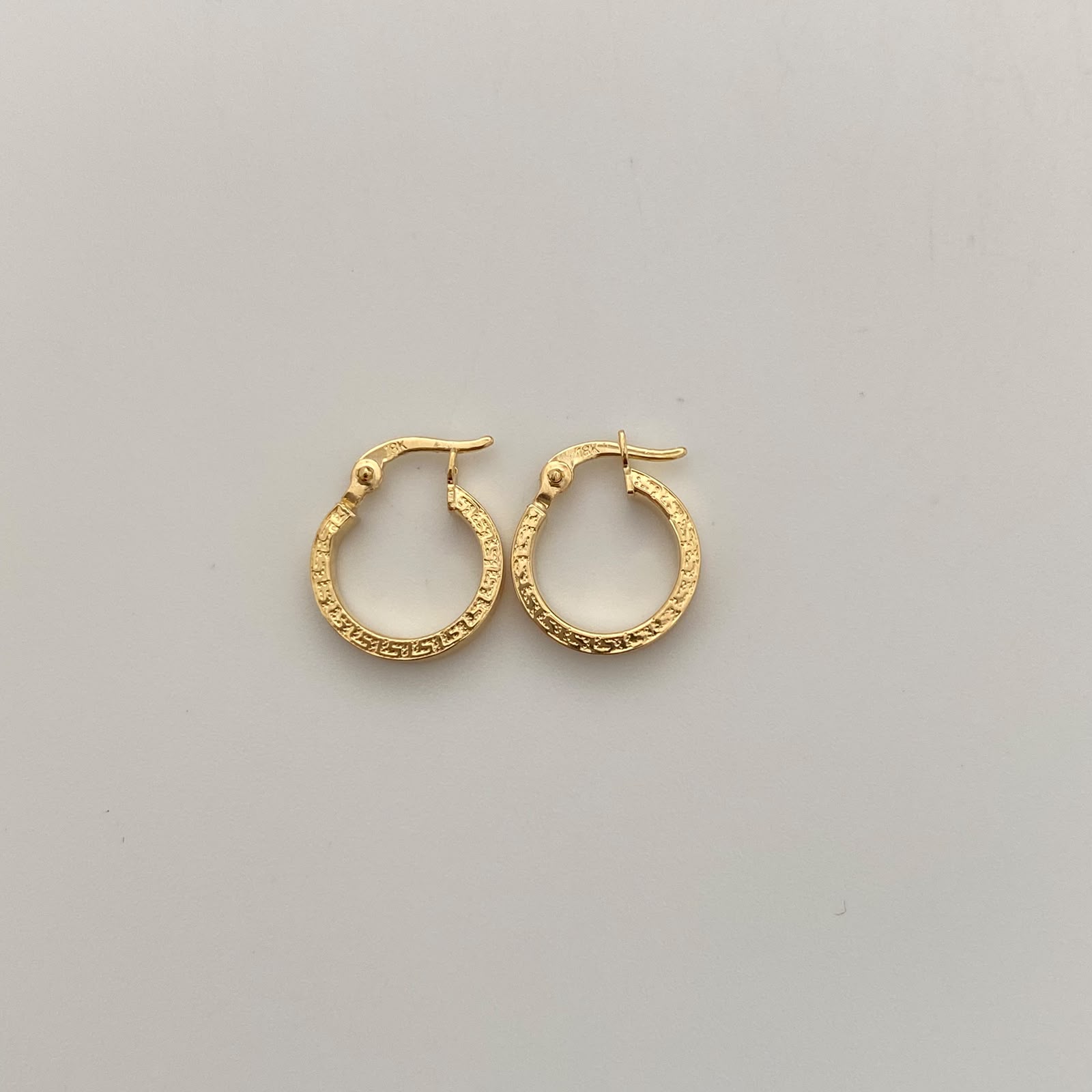 Candonga Lisa Vs Oro amarillo 18k 1,05 Gr / 1,2 Cm