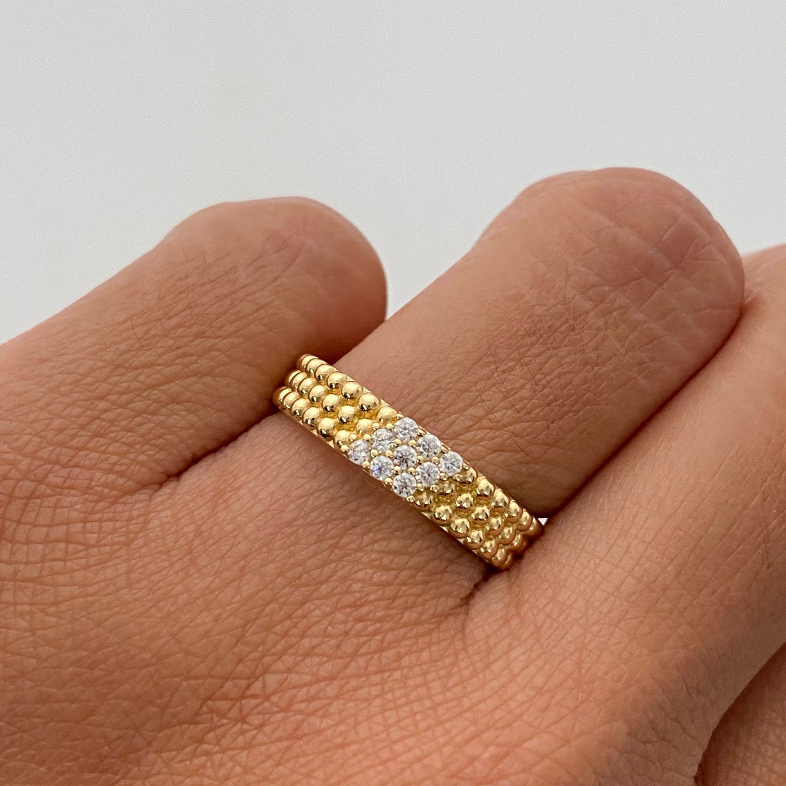 Anillo It militar triple fila centro circones Oro amarillo 18k / Talla 7 3/4 / +3 / 2,65 Gr