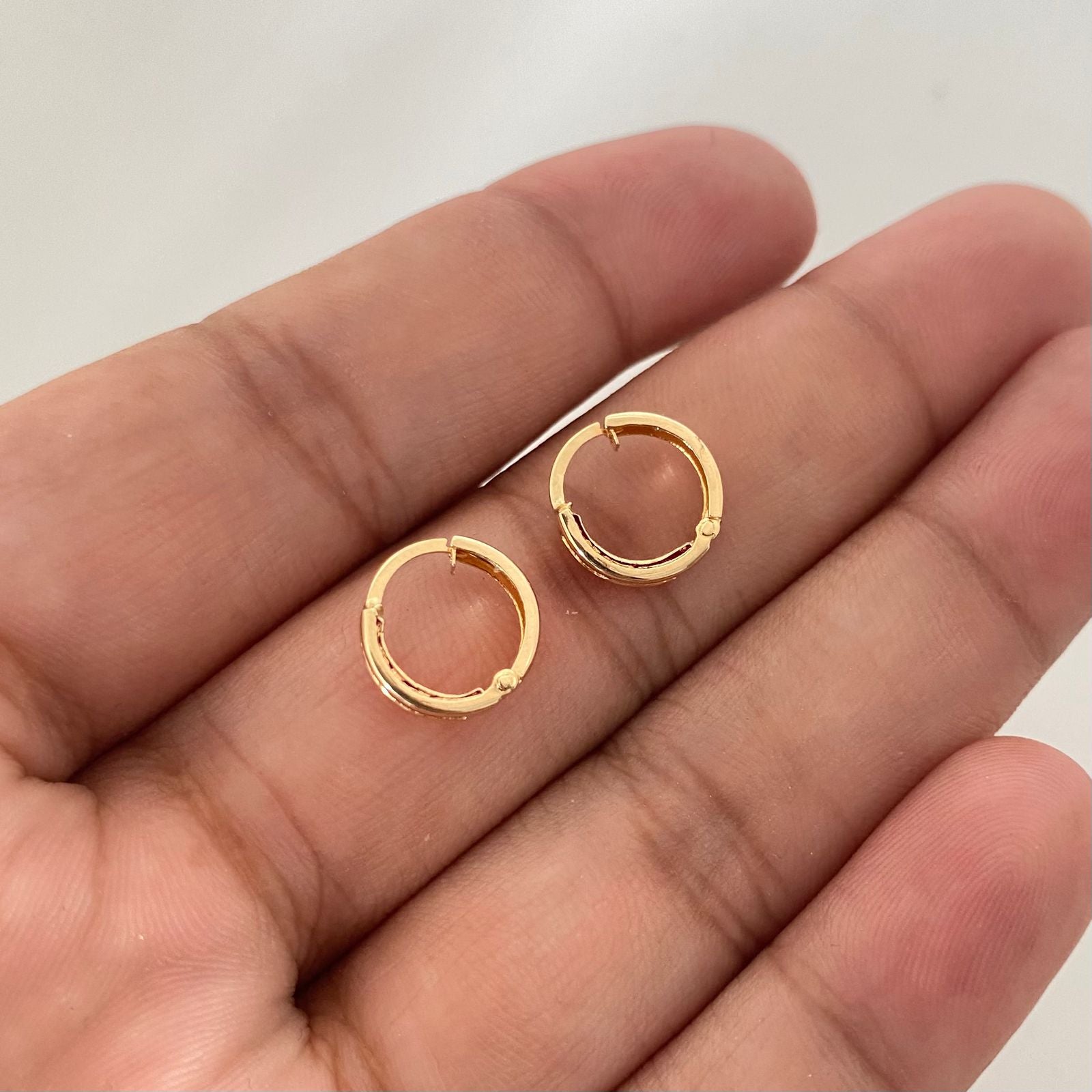 Candonga mini candonga linea casting fucsia Oro amarillo 18k 0,85 Gr / 1,0 Cm