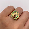 Anillo Herradura caballo circones verdes Oro amarillo 18k / Talla 9 1/2 / 6,75 Gr / 5,5 mm