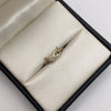 Anillo alas circones blancos Oro amarillo 18k / Talla 7 / 0,95 Gr / 1,06 mm