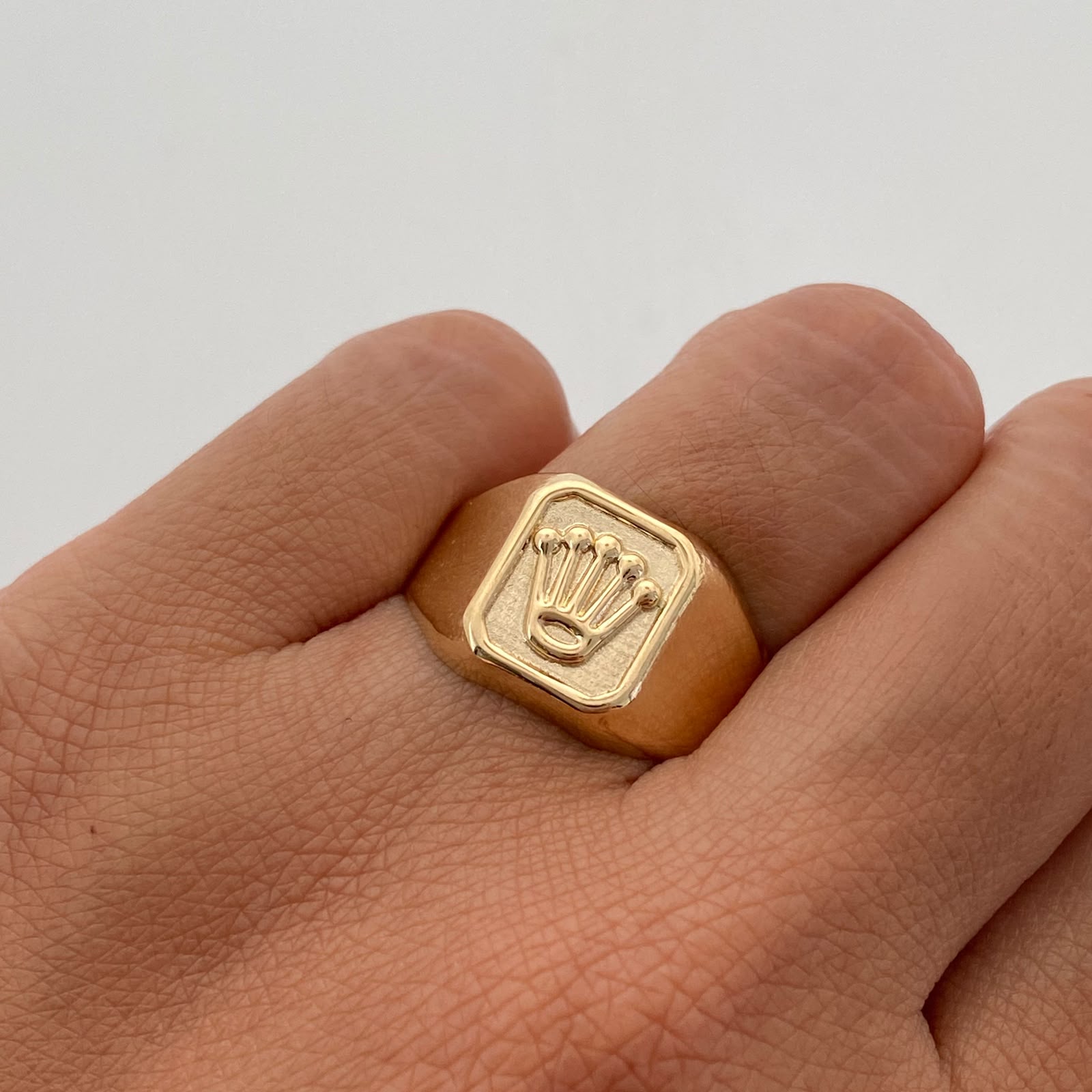 Anillo Corona Rx Oro amarillo 18k / Talla 9 / 2,7 Gr / 4,4 mm