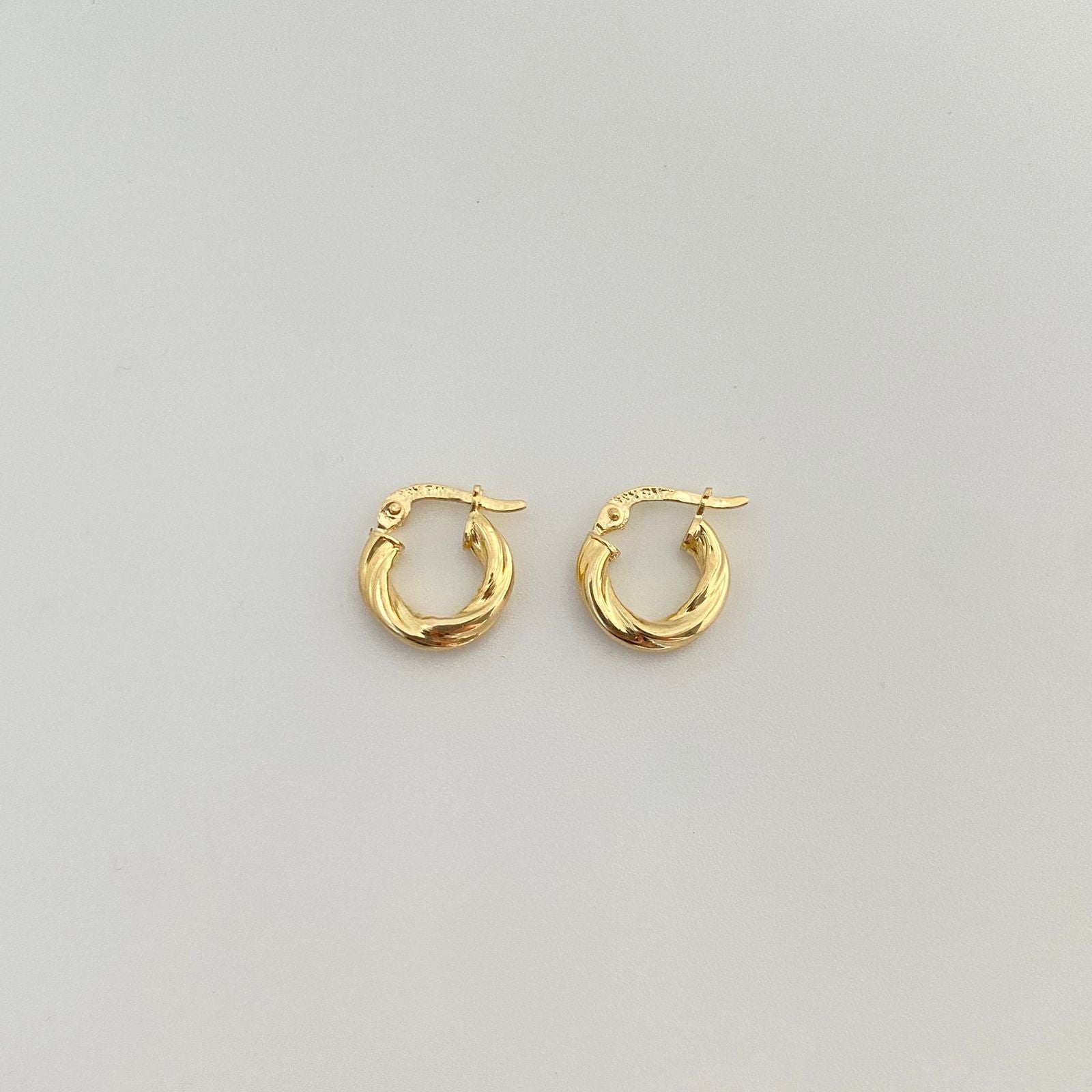 Candonga entorchada mini Oro amarillo 18k 1,25 Gr / 1,35 Cm