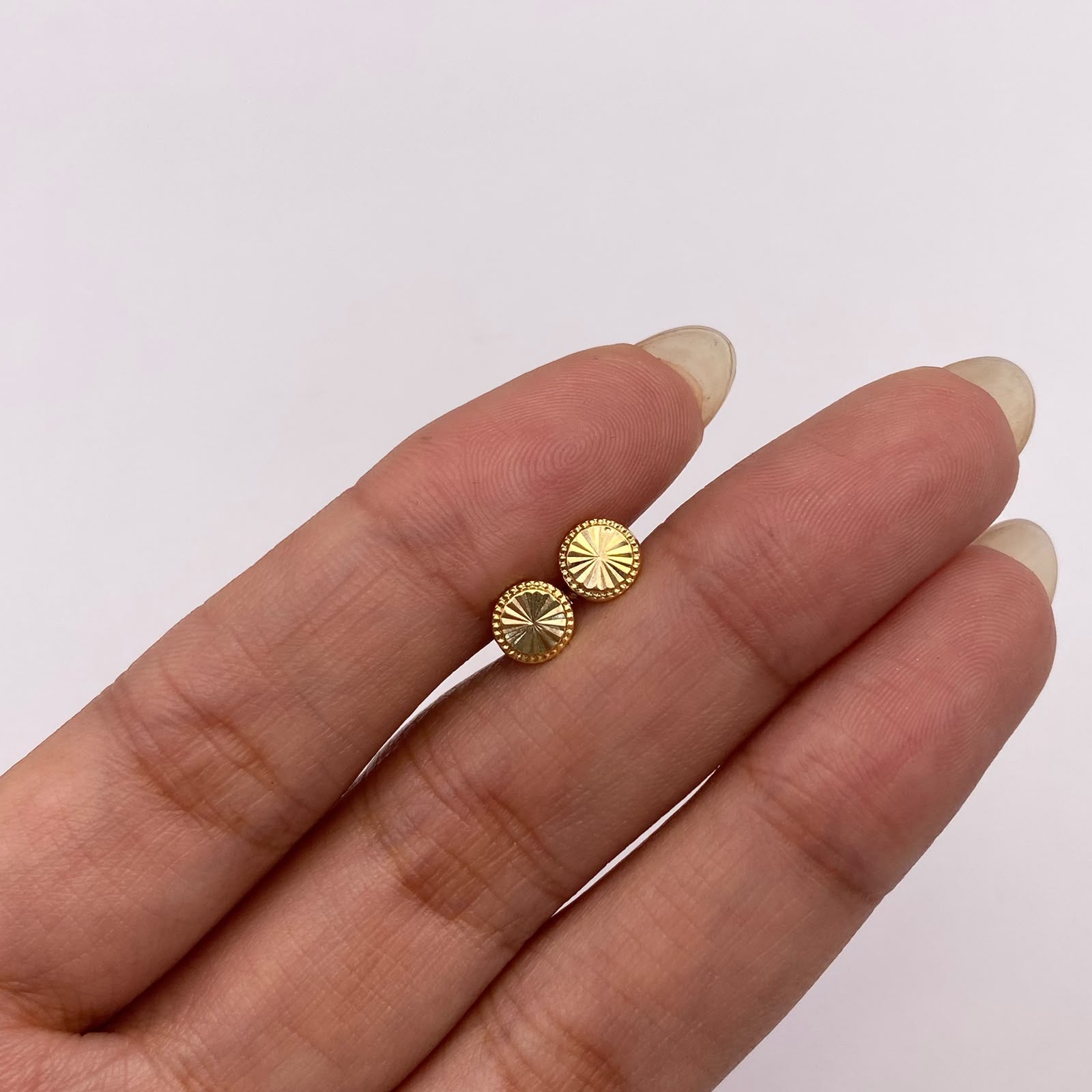 Topos circulo diamantado Oro amarillo 18k 0,55 Gr / 6 mm
