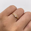Anillo solitario circones rosados Oro amarillo 18k / Talla 7 1/2 / 1,55 Gr / 1,29 mm
