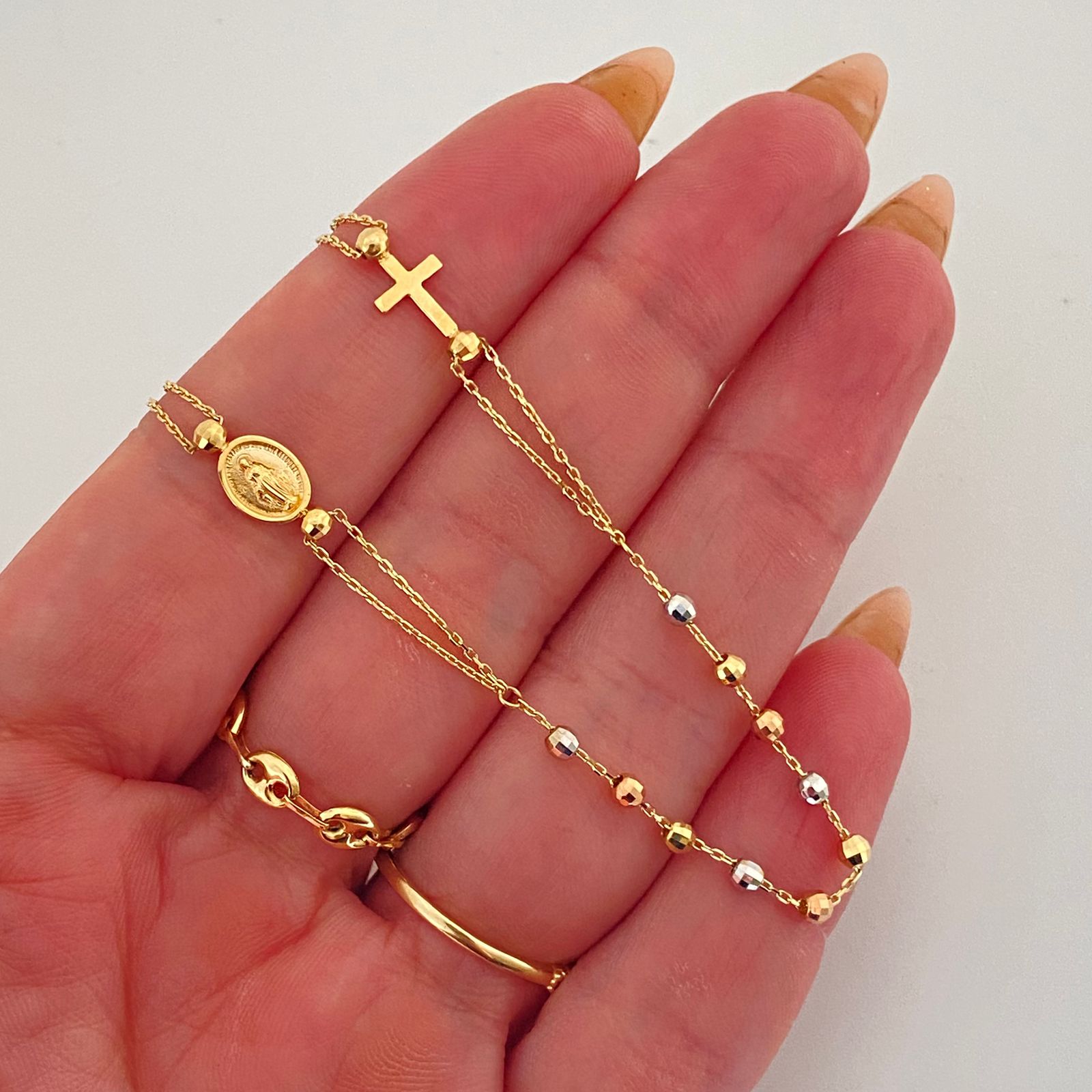 Cadena It tipo denario con balineria diamantada  Tres oros 18k +4 / 4,15 Gr / 2,4 mm / 45 Cm