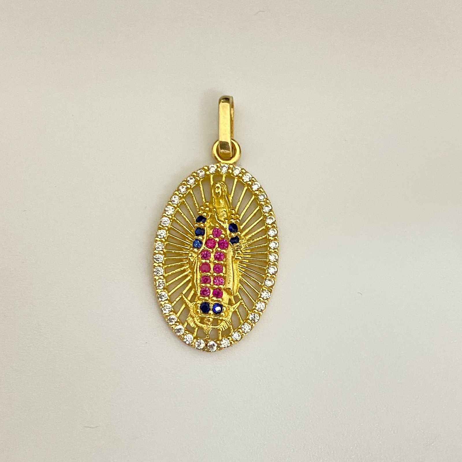 Dije  virgen guadalupe ovalo casting colores Oro amarillo 18k 1,9 Gr / 2,7 Cm