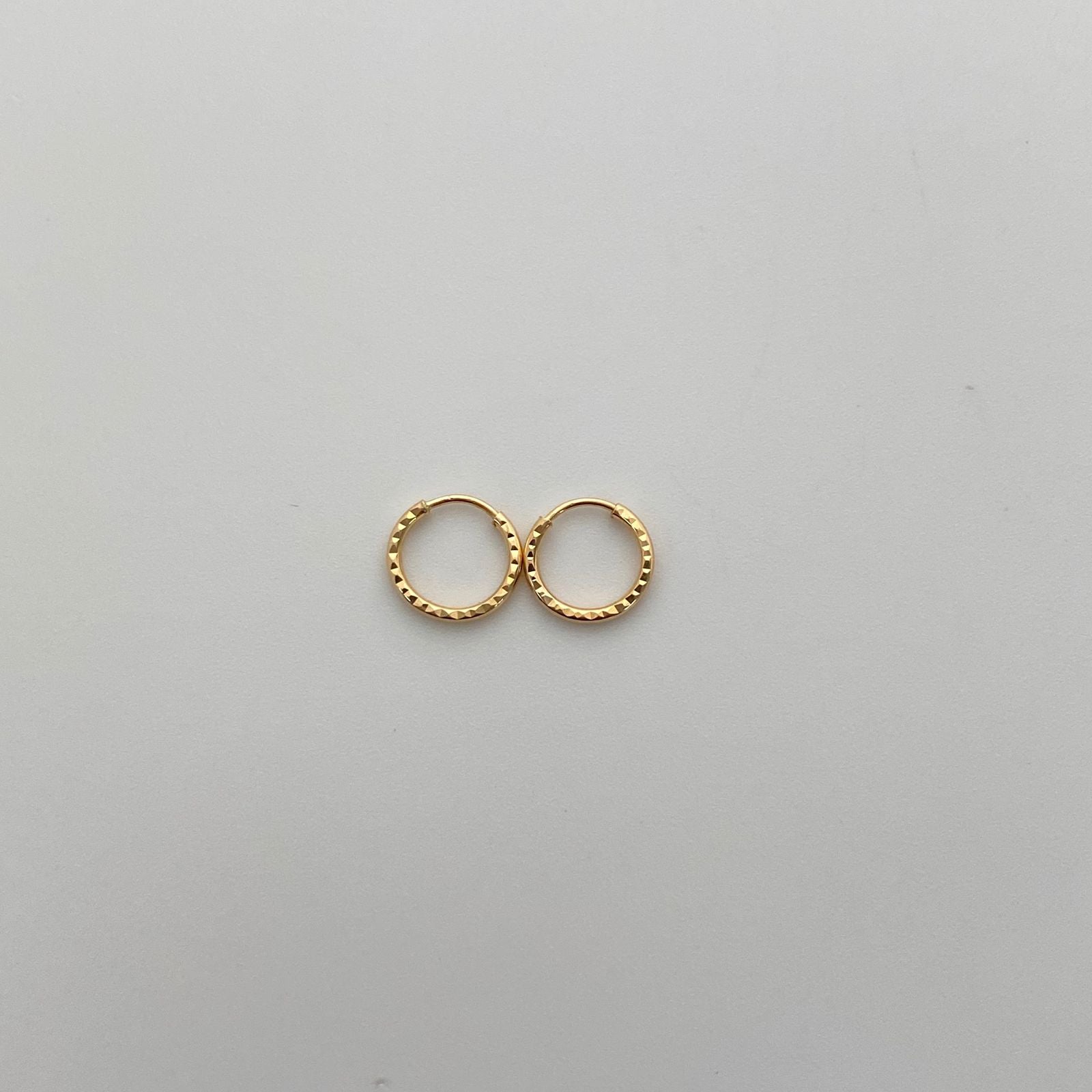Candonga imperdible mini diamantada Oro amarillo 18k 0,45 Gr / 0,8 Cm
