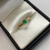 Anillo esmeralda 0.22qt  Oro amarillo / Talla 5 / 1,55 Gr