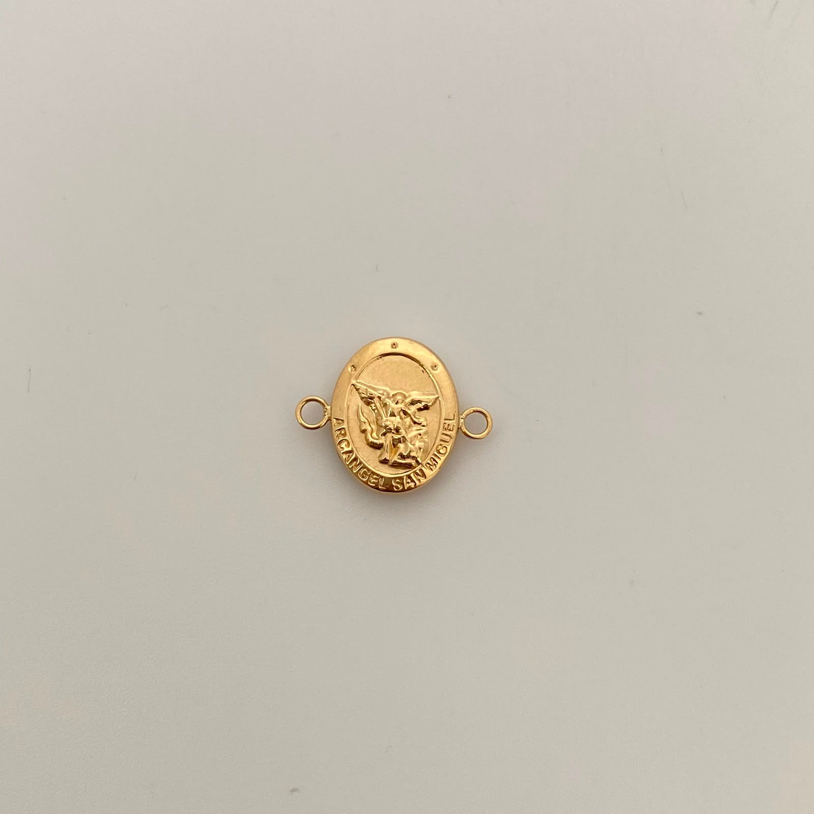 Herraje San Miguel Arcangel Oro amarillo 18k 1,1 Gr / 1,9 Cm