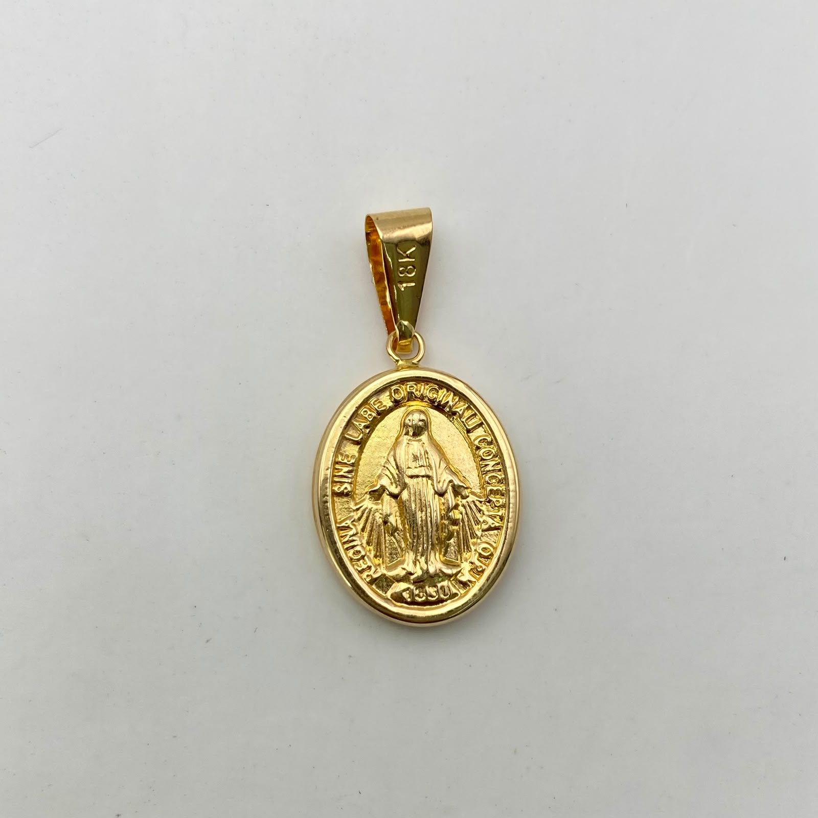 Dije virgen milagrosa Oro amarillo 18k 1,35 Gr / 14,6 mm / 3 Cm