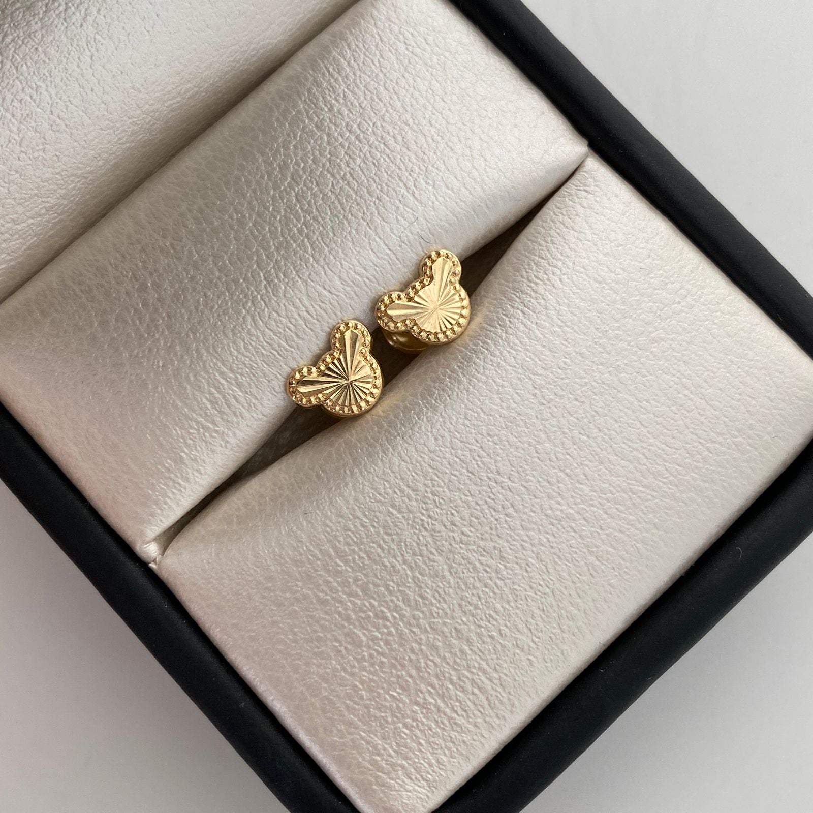 Topos Raton Diamantado Caricatura Oro amarillo 18k 0,6 Gr / 7,4 mm