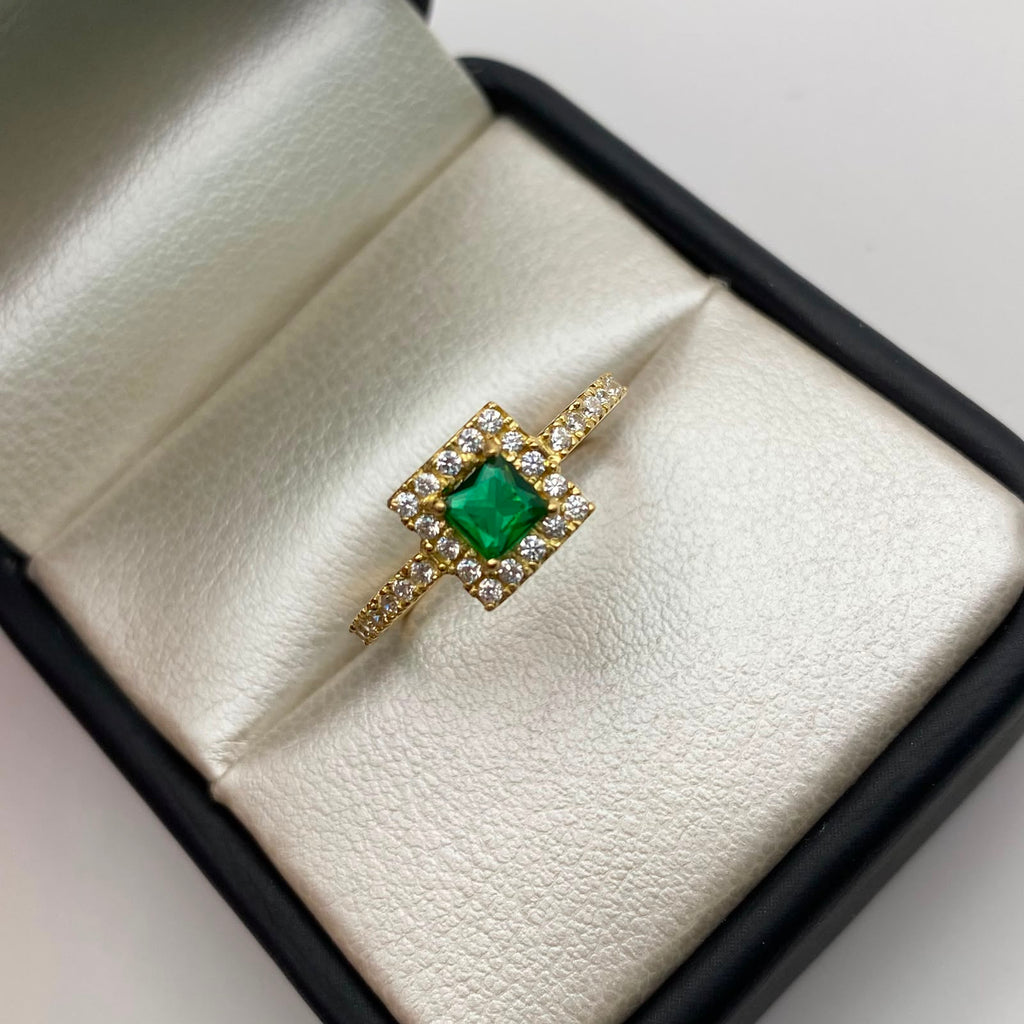Anillo Solitario cuadrado Verde Oro amarillo 18k / Talla 7 / 2,4 Gr / 1,6 mm