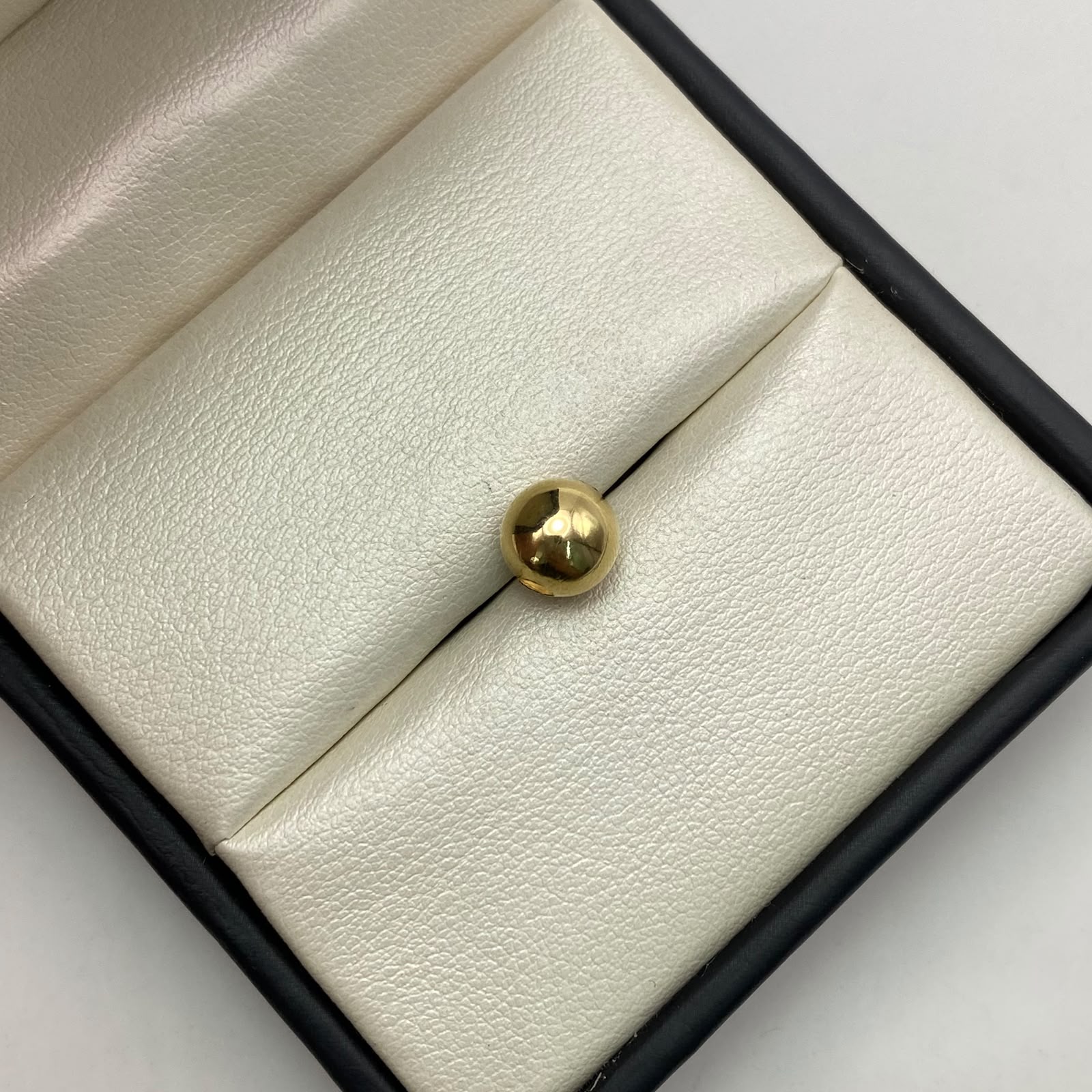 Bola Lisa 8mm Oro amarillo 18k 0,3 Gr