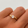Anillo Solitario Oro amarillo 18k / Talla 6 / 1,7 Gr / 2,1 mm