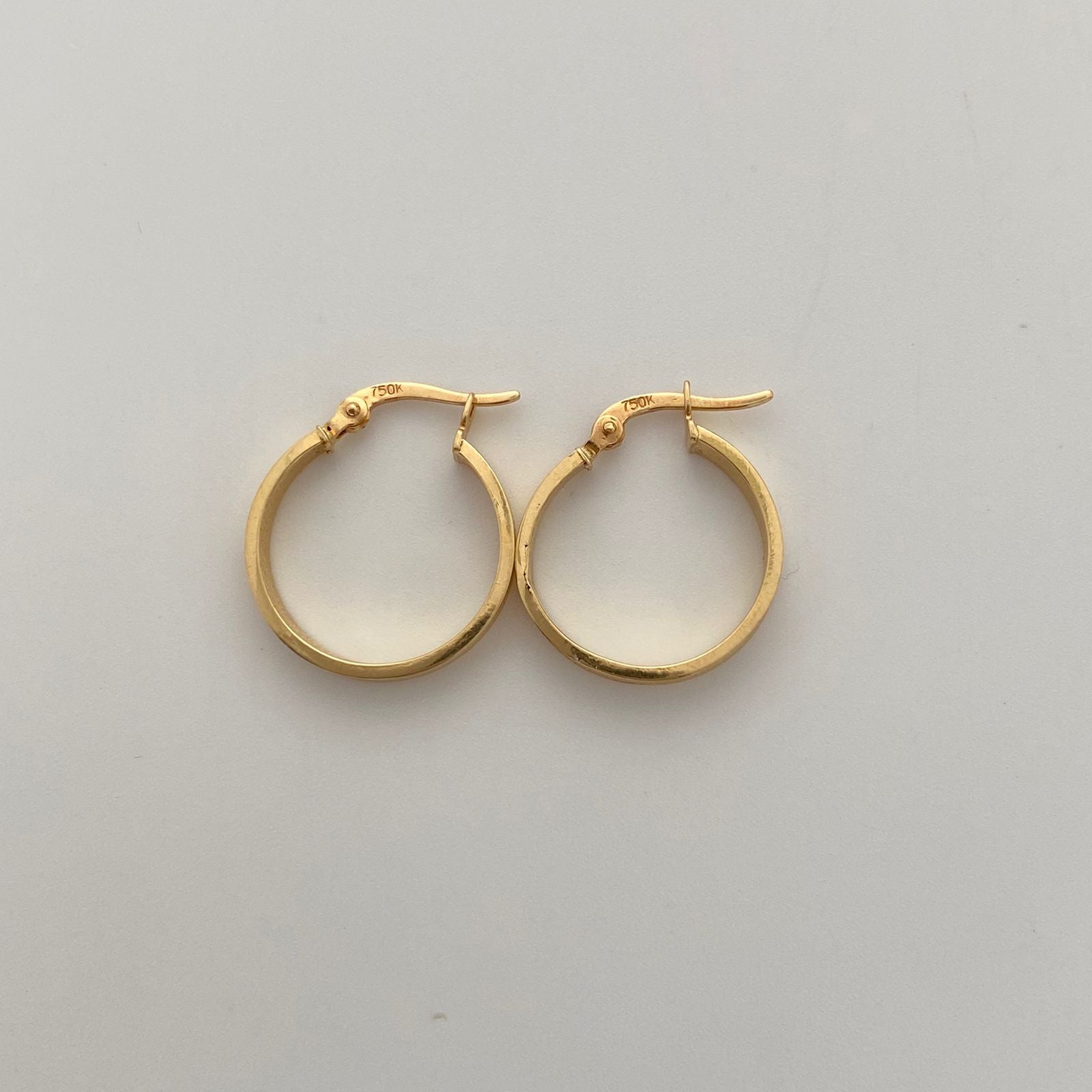 Candonga Redonda diamantada Oro amarillo 18k 1,5 Gr / 2 Cm