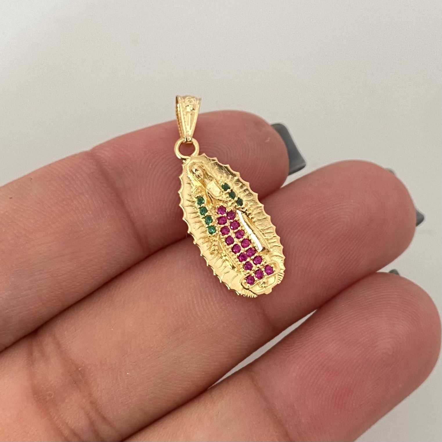 Dije silueta virgen guadalupe colores  Oro amarillo 18k 1,75 Gr / 1,7 Cm