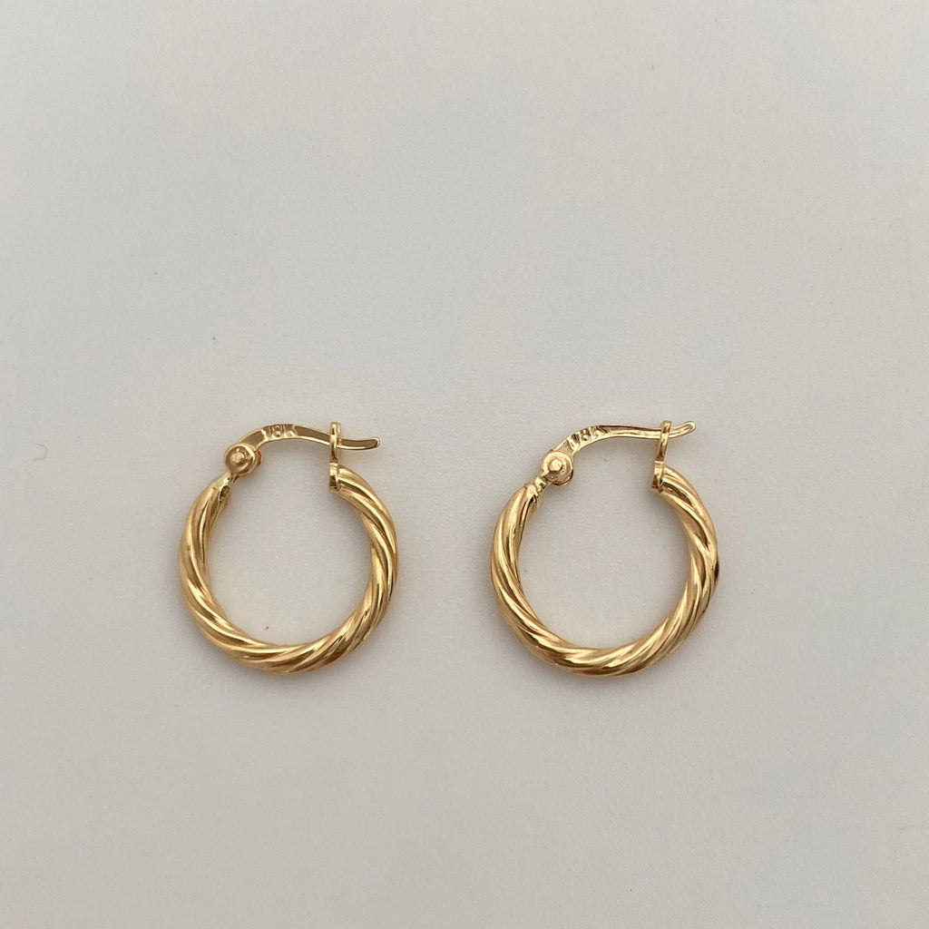 Candonga Entorchada Oro amarillo 18k 1,45 Gr / 1,5 Cm