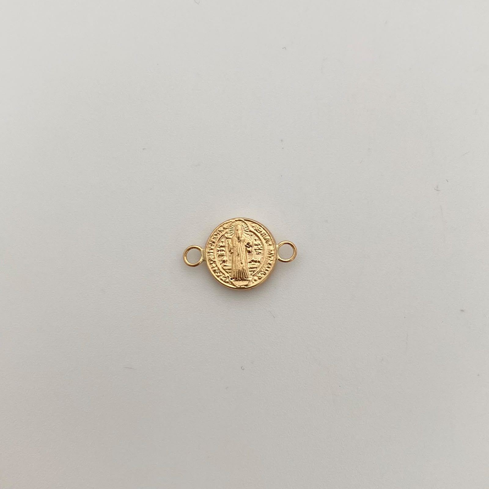 Herraje San benito Oro amarillo 18k 0,45 Gr / 1,5 Cm