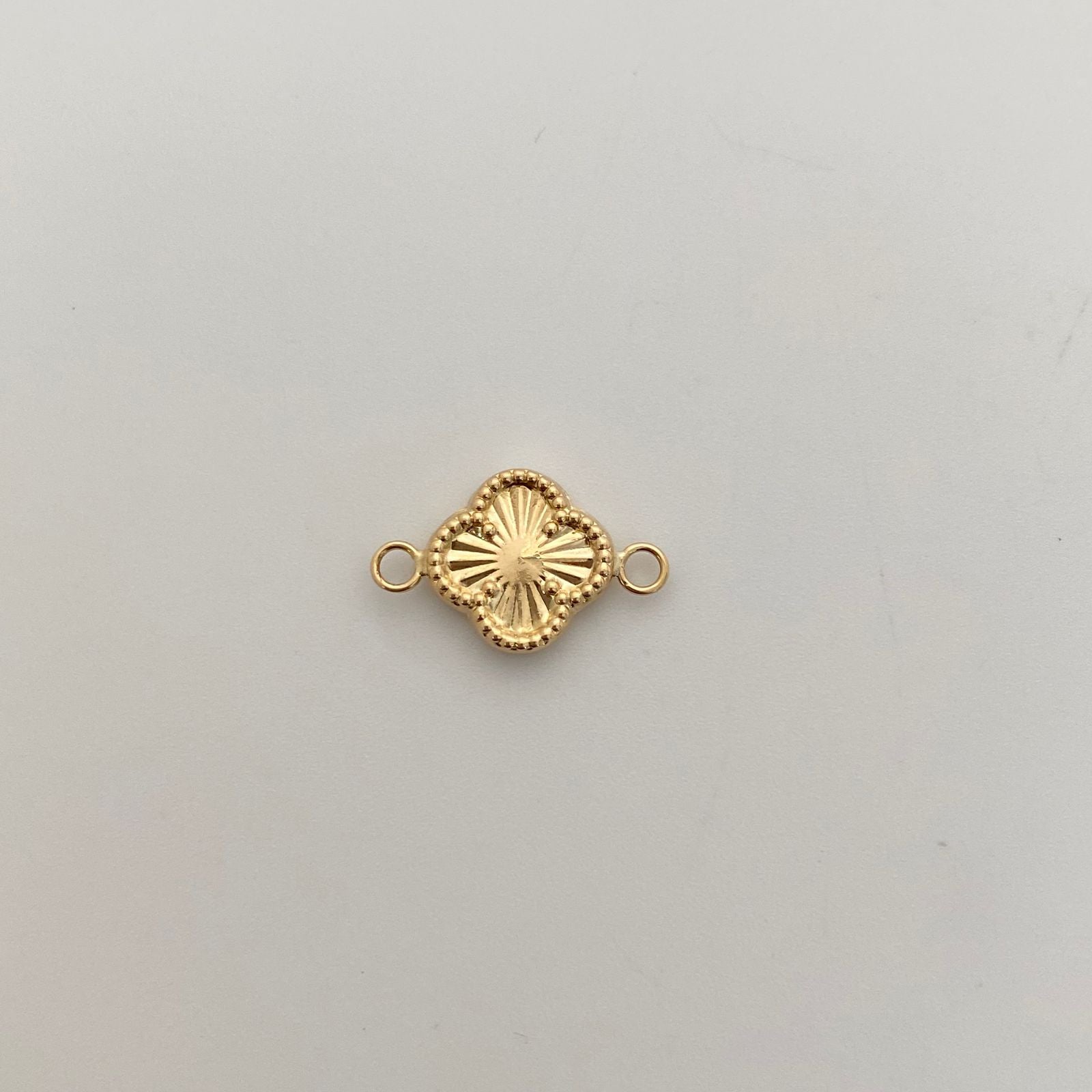 Herraje Trebol Diamantdo Oro amarillo 18k 0,8 Gr / 2 Cm