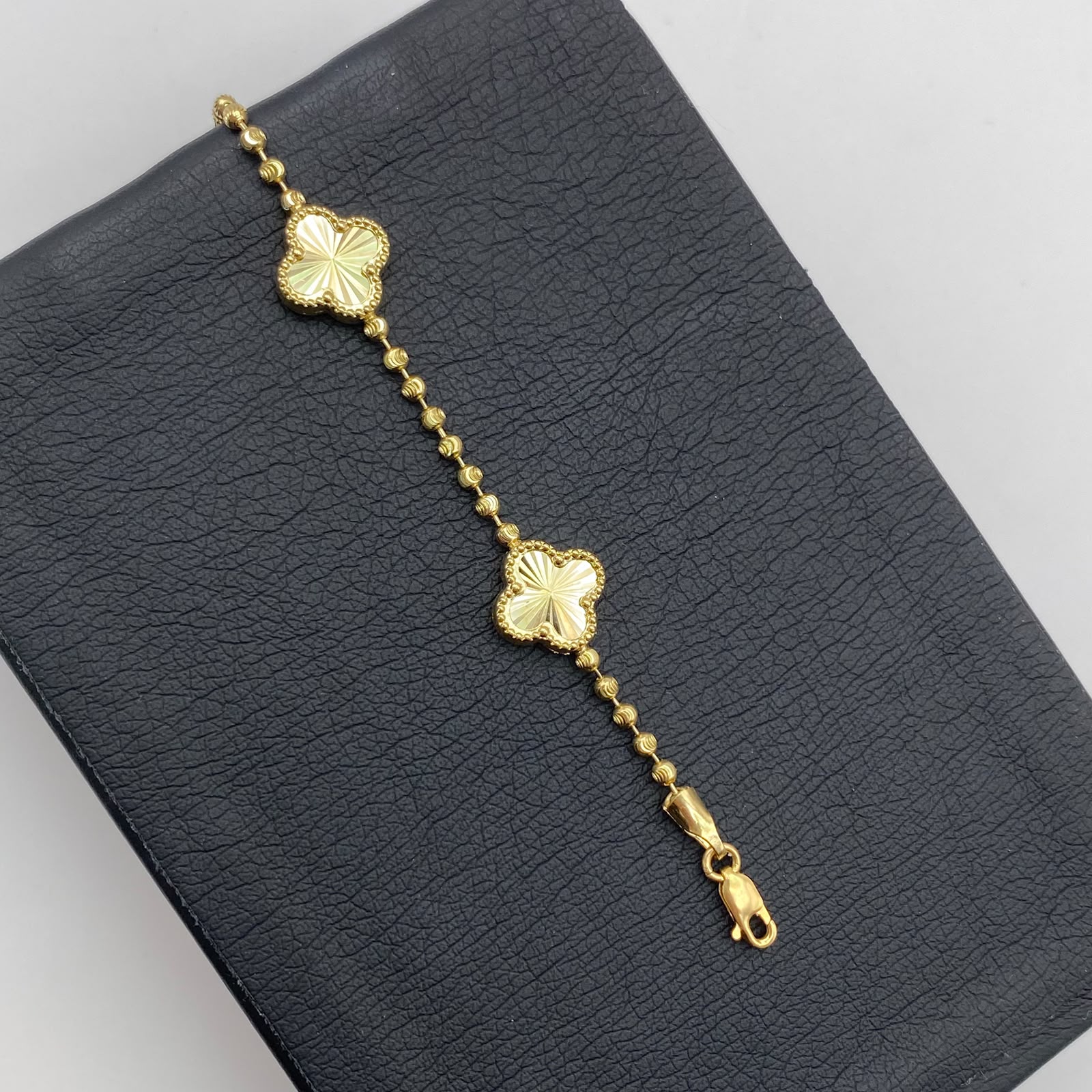 Pulso Militar trebol diamantado Oro amarillo 18k +2 / 5,45 Gr / 2 mm / 18,2 Cm Broche 0,30