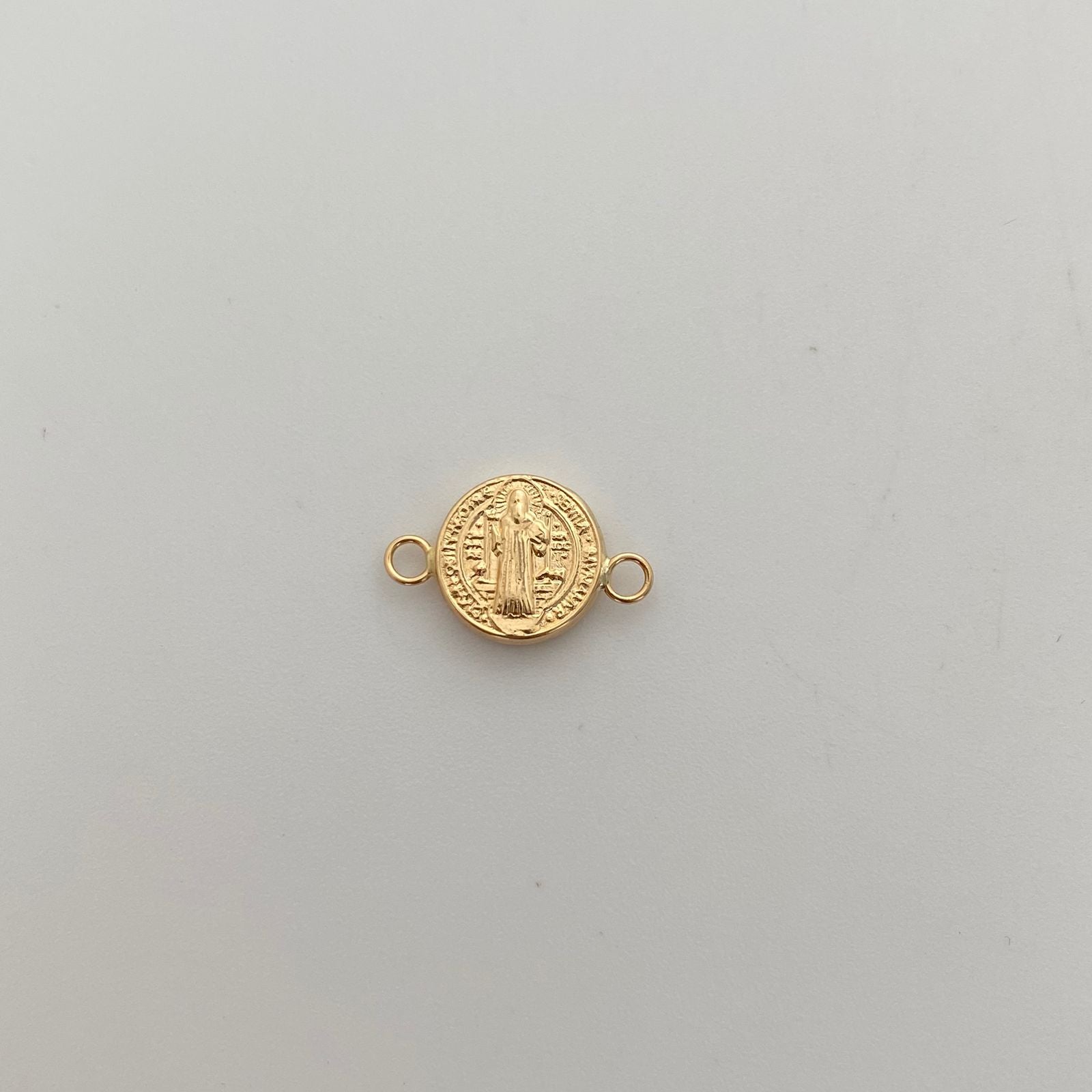 Herraje San benito Oro amarillo 18k 0,45 Gr / 1 Cm