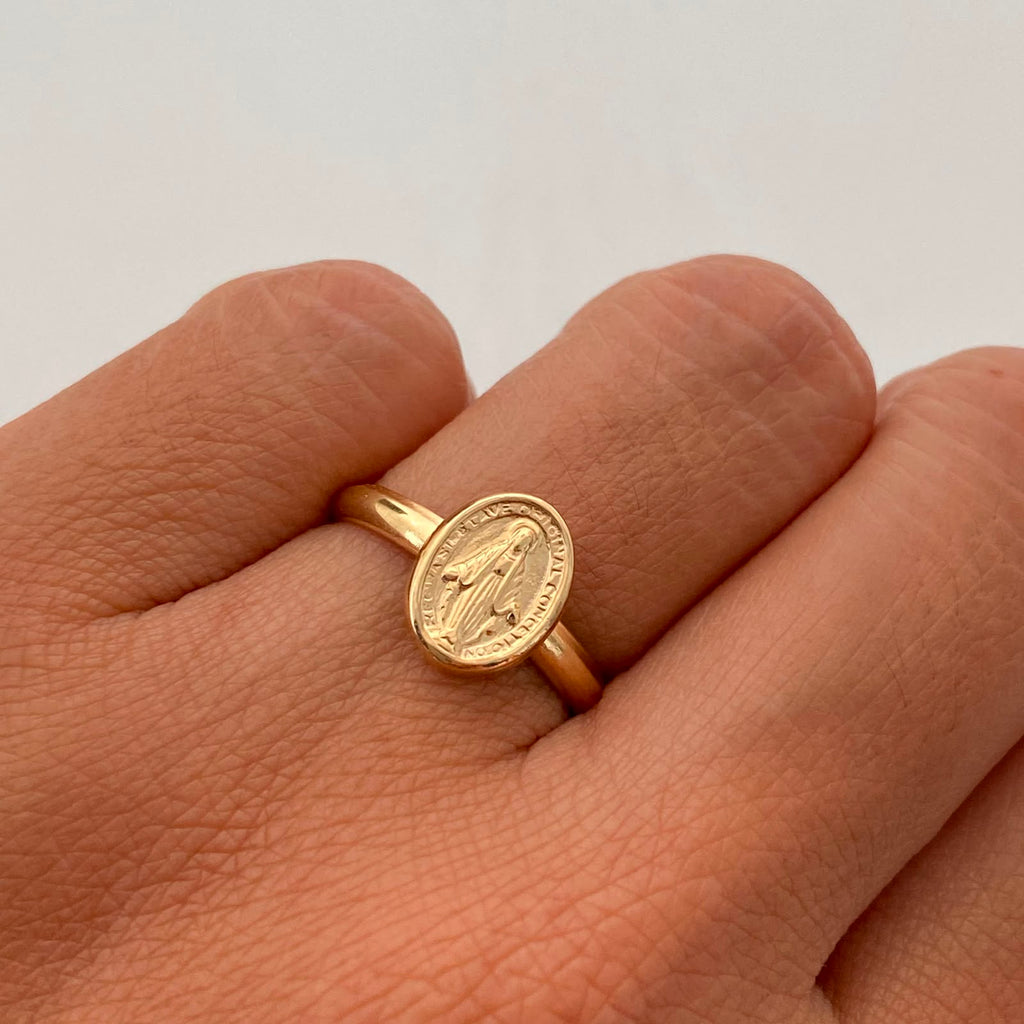 Anillo Virgen milagrosa Oro amarillo 18k / Talla 5 / 1,2 Gr / 2,5 mm