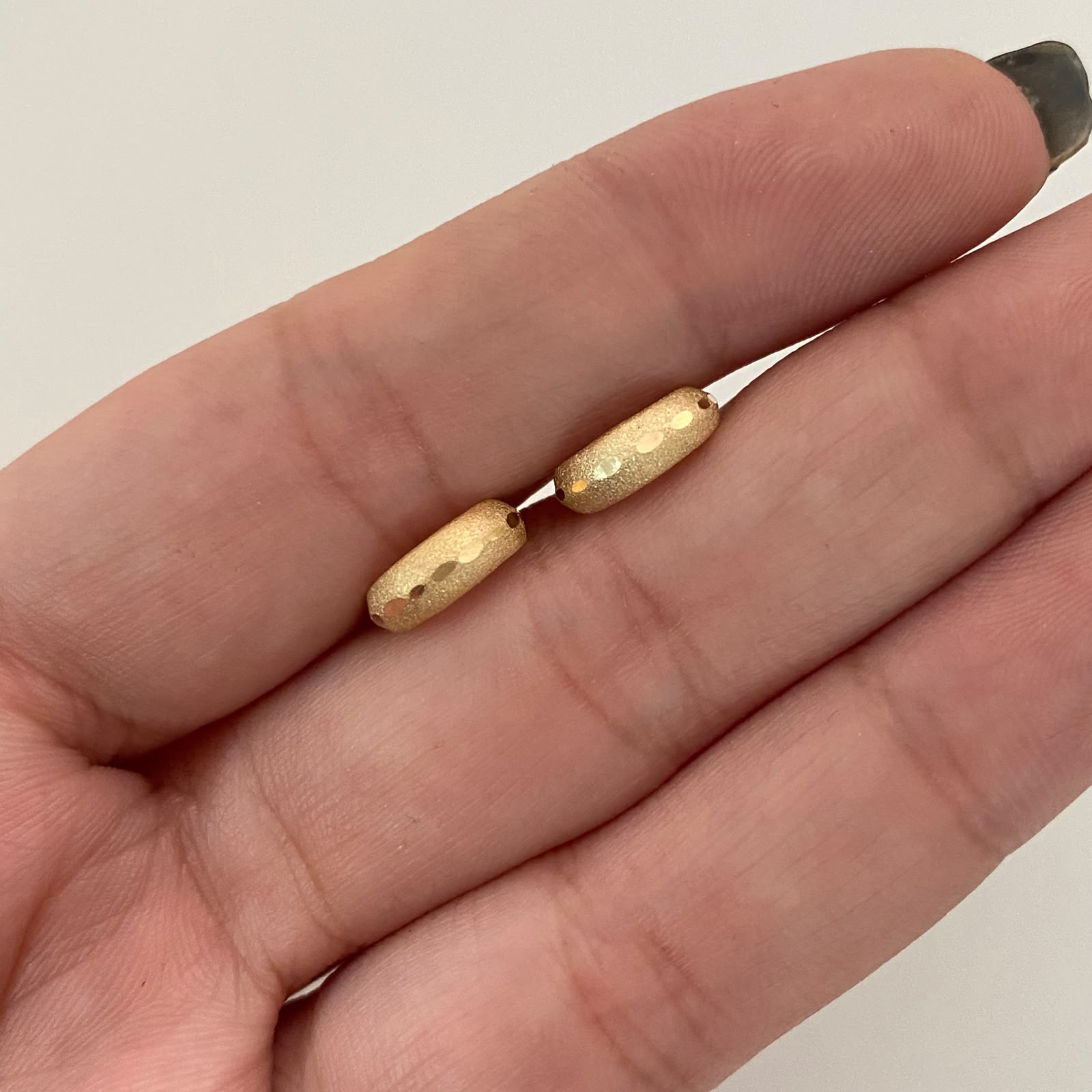Candonga Matte Oro amarillo 18k 0,7 Gr / 1,3 Cm