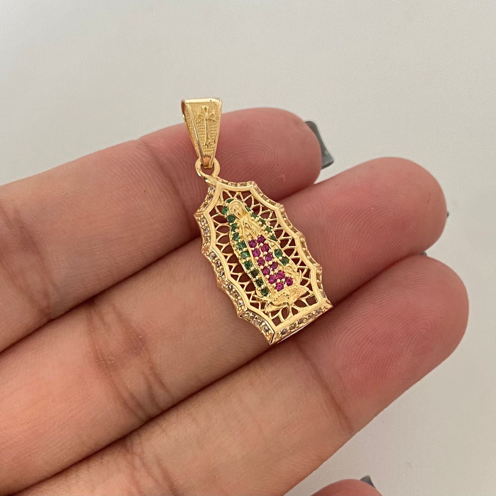 Dije silueta virgen guadalupe colores borde casting Oro amarillo 18k 3,45 Gr / 3,0 Cm