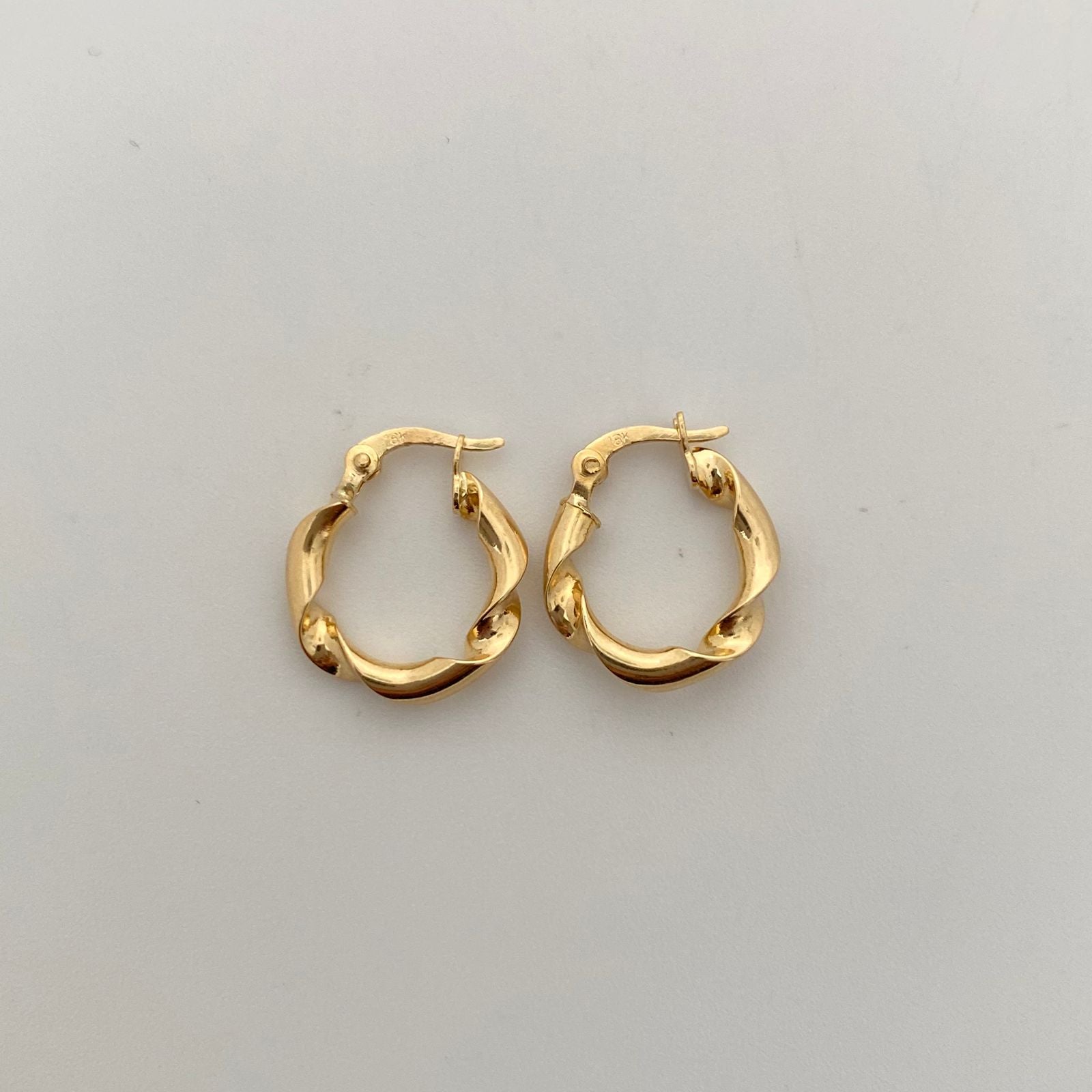 Candonga Entorchada Oro amarillo 18k 1,15 Gr / 1,6 Cm