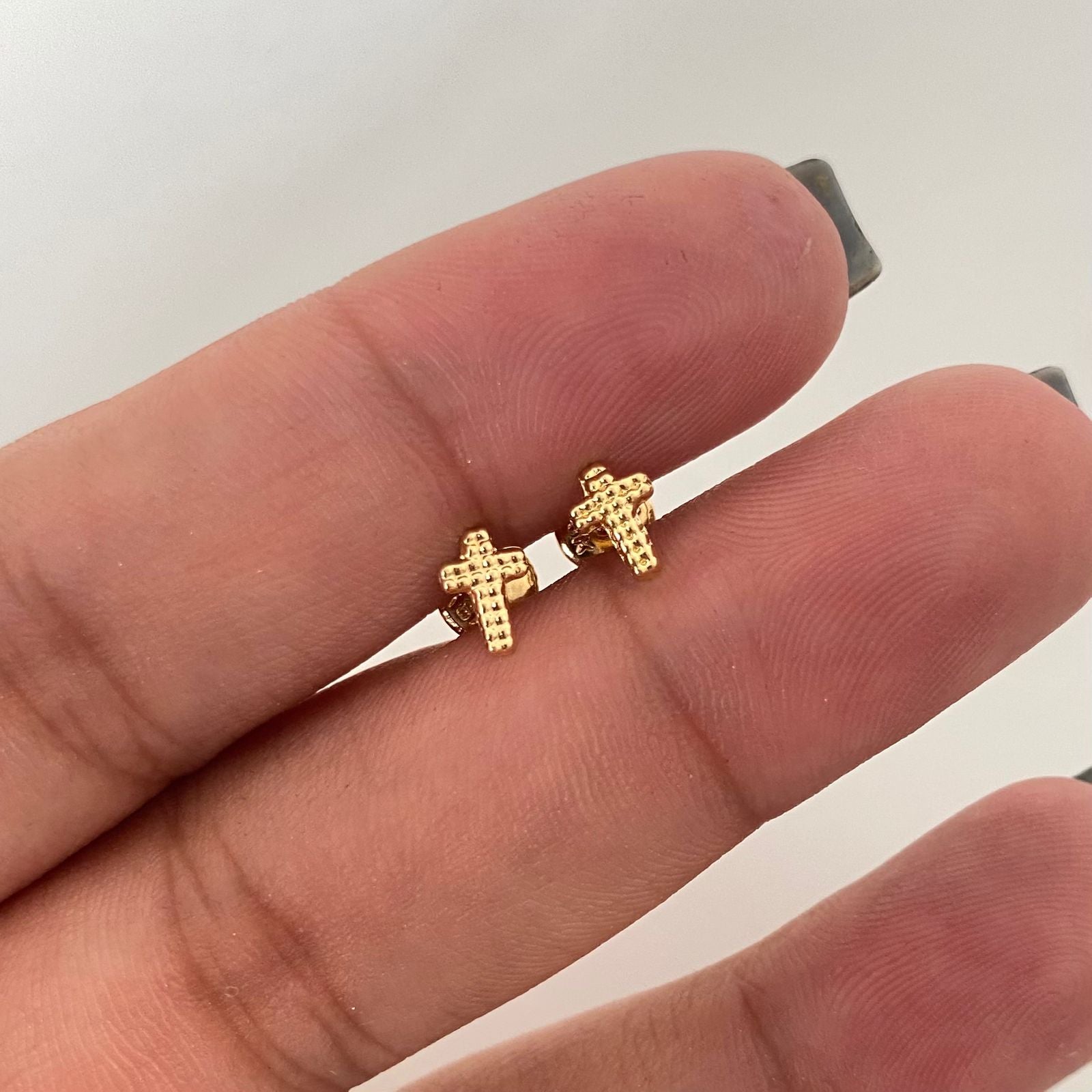 Topos cruz punteada Oro amarillo 18k 0,50 Gr / 4,3 mm